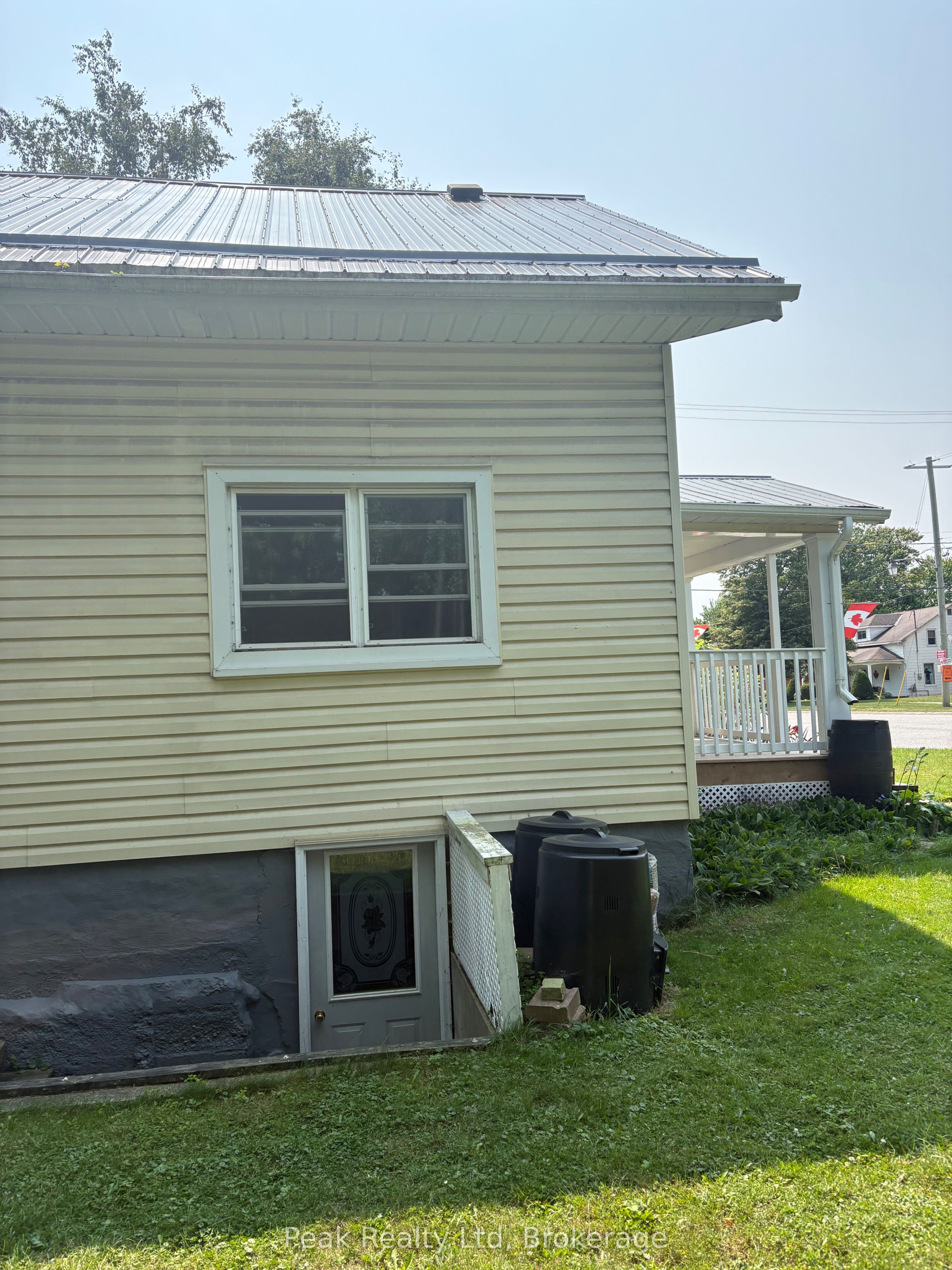 281 Turnberry Street, Huron East, ON N0G 1H0 photo 3
