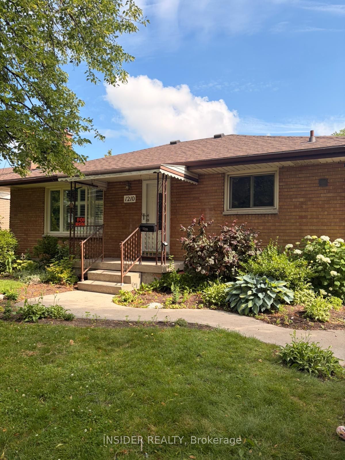 1210 PATANN Drive, London East, ON N5V 2J4