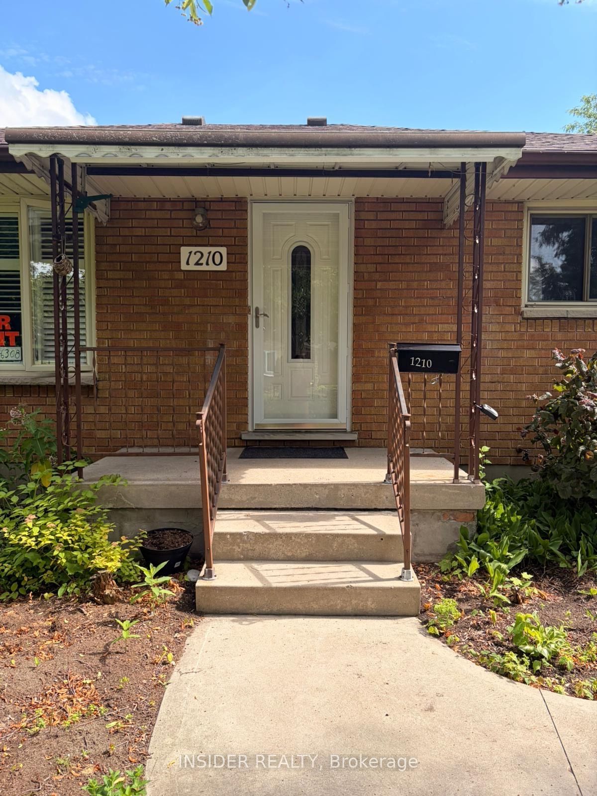1210 PATANN Drive, London East, ON N5V 2J4 photo 2