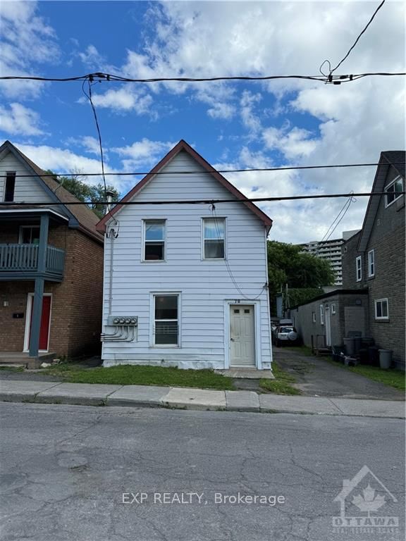 70 BARRETTE Street 3, Vanier and Kingsview Park, ON K1L 8A3
