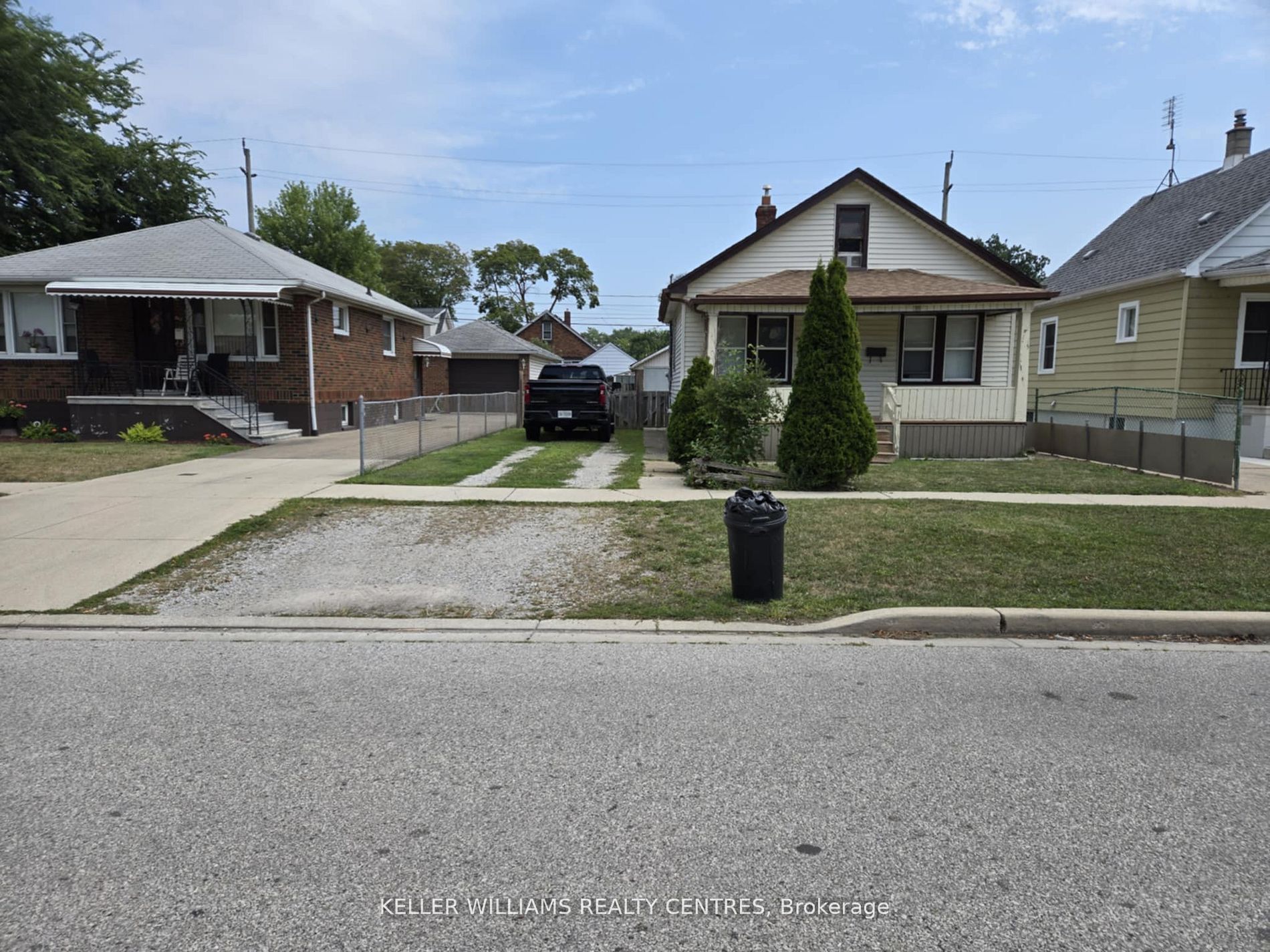 1868 Albert Road, Windsor, ON N8W 3W9