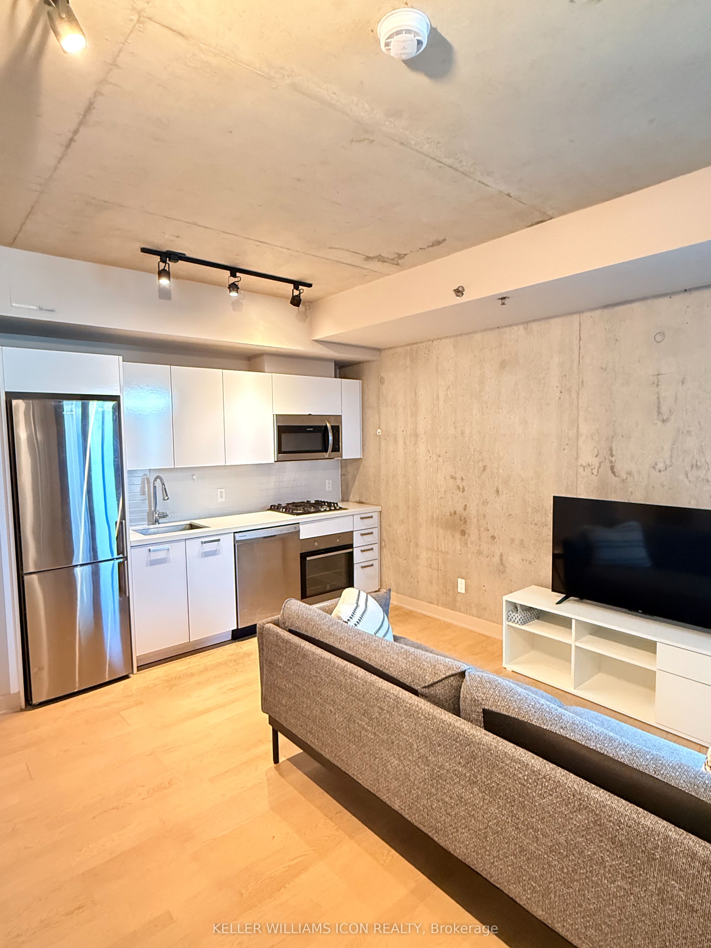 203 Catherine st Street 201, Ottawa Centre, ON K2P 1J5 photo 4