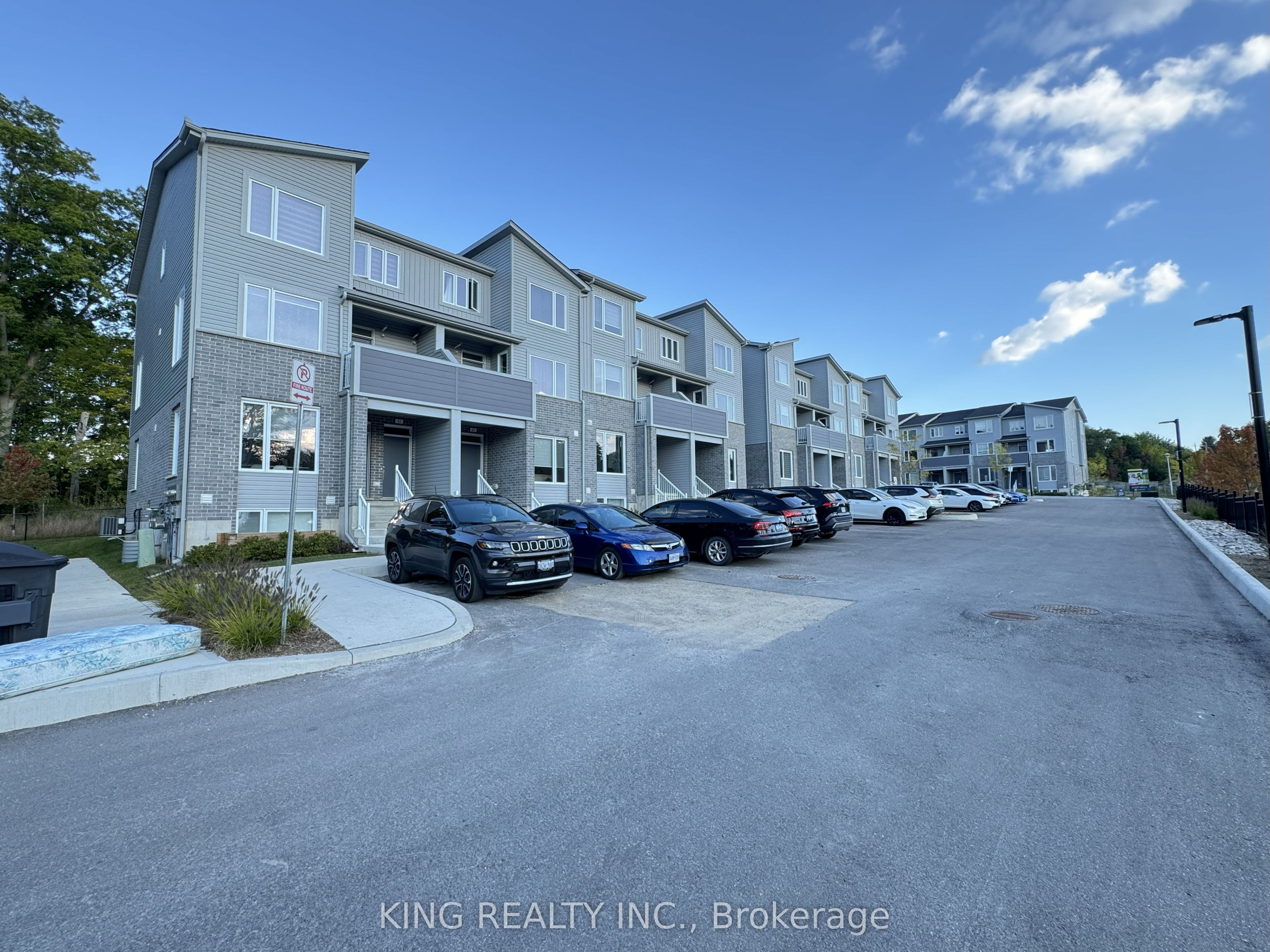 990 DEVERON Crescent 45, London South, ON N5Z 0B3 photo 3