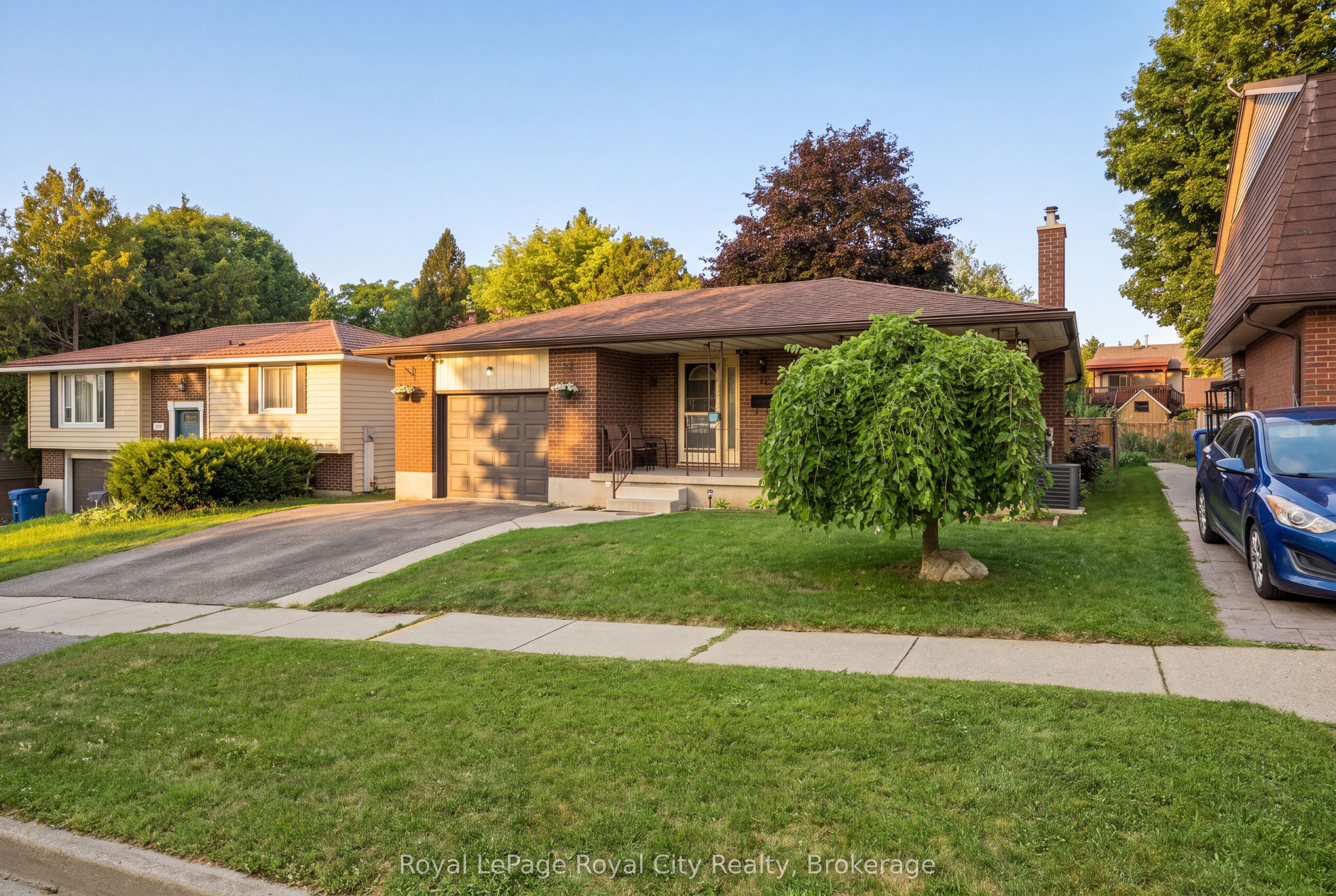 27 Carey Crescent, Guelph, ON N1H 7J9 photo 2