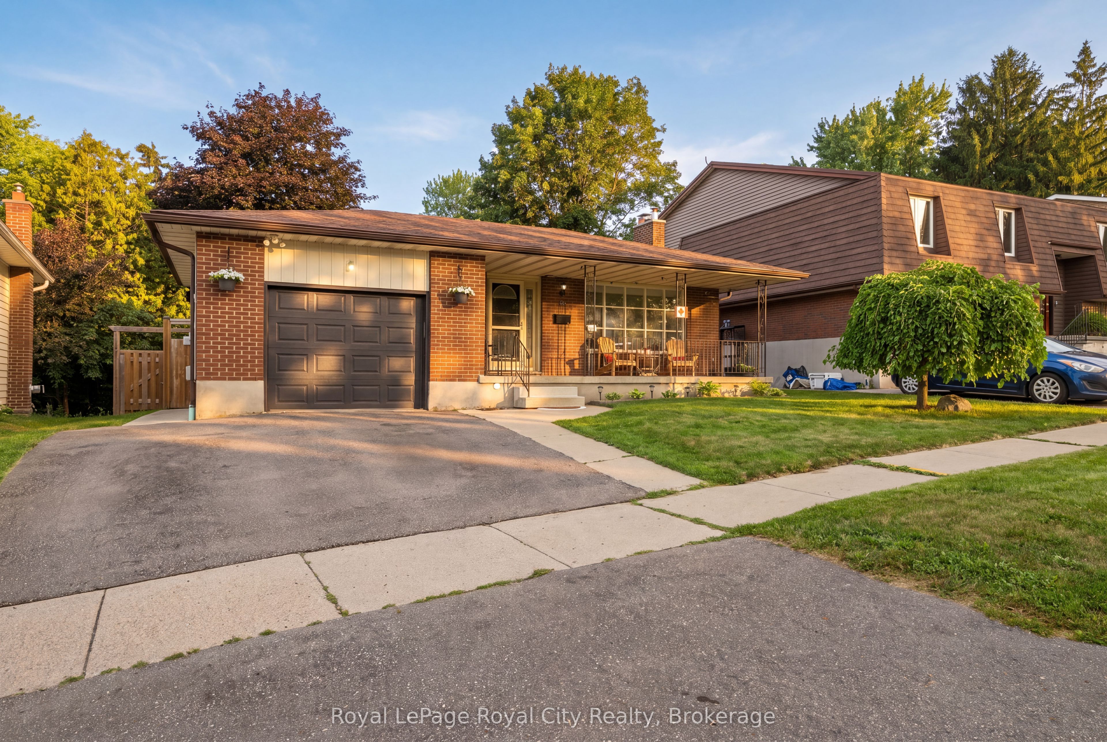 27 Carey Crescent, Guelph, ON N1H 7J9 photo 3