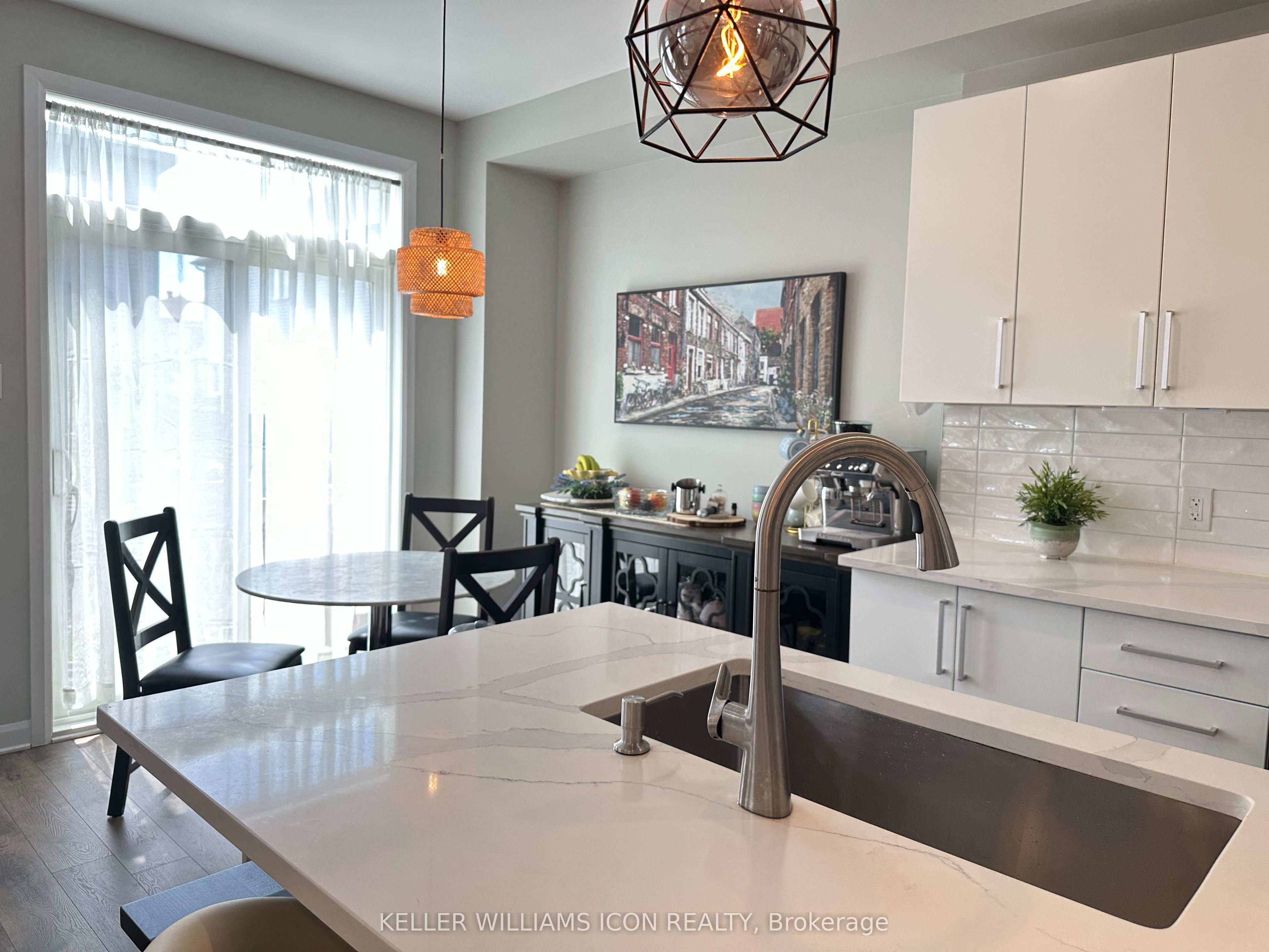 1028 Speedvale Court, Kanata, ON K2T 0P6 photo 5