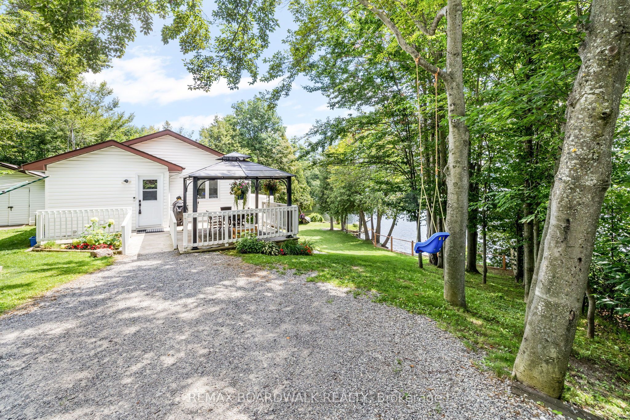 125 Pike Lake Route 11 Road, Tay Valley, ON K7H 3C5 photo 3