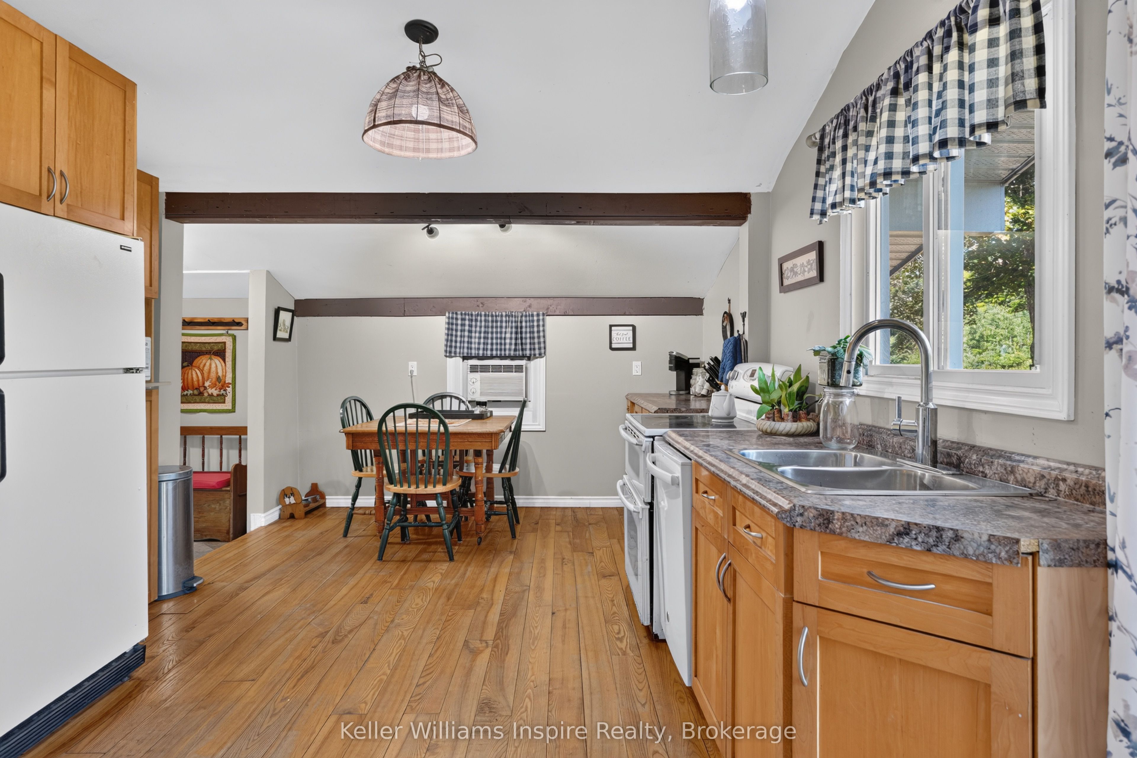 3044 LOOP Road, Highlands East, ON K0L 3C0 photo 5