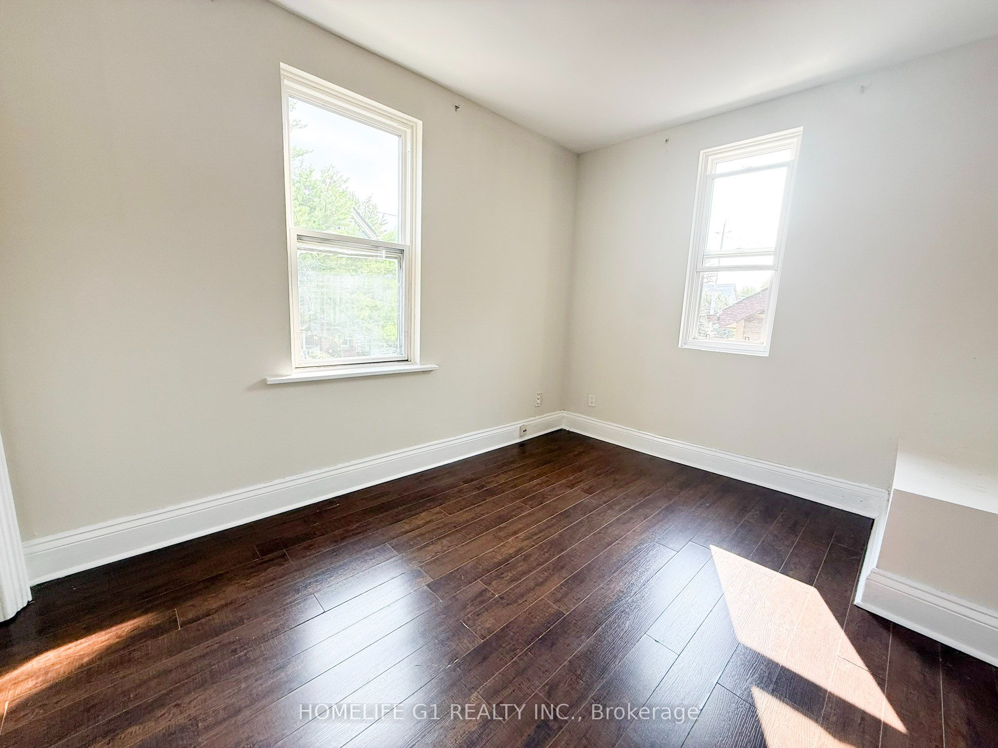 288 Hunter Street W 2, Hamilton, ON L8P 1S3 photo 4