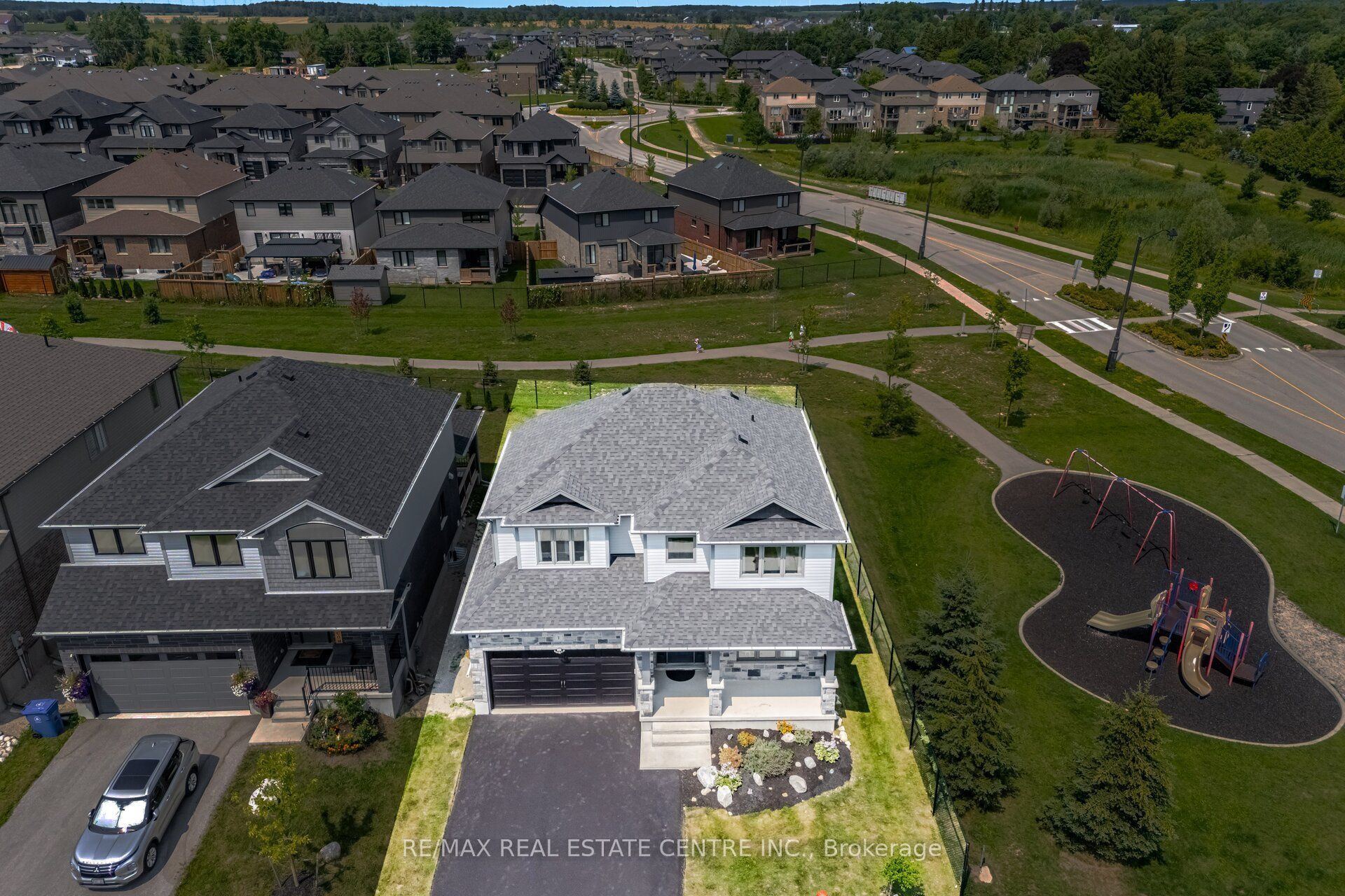 1 Grundy Crescent, East Luther Grand Valley, ON L9W 7S7 photo 3