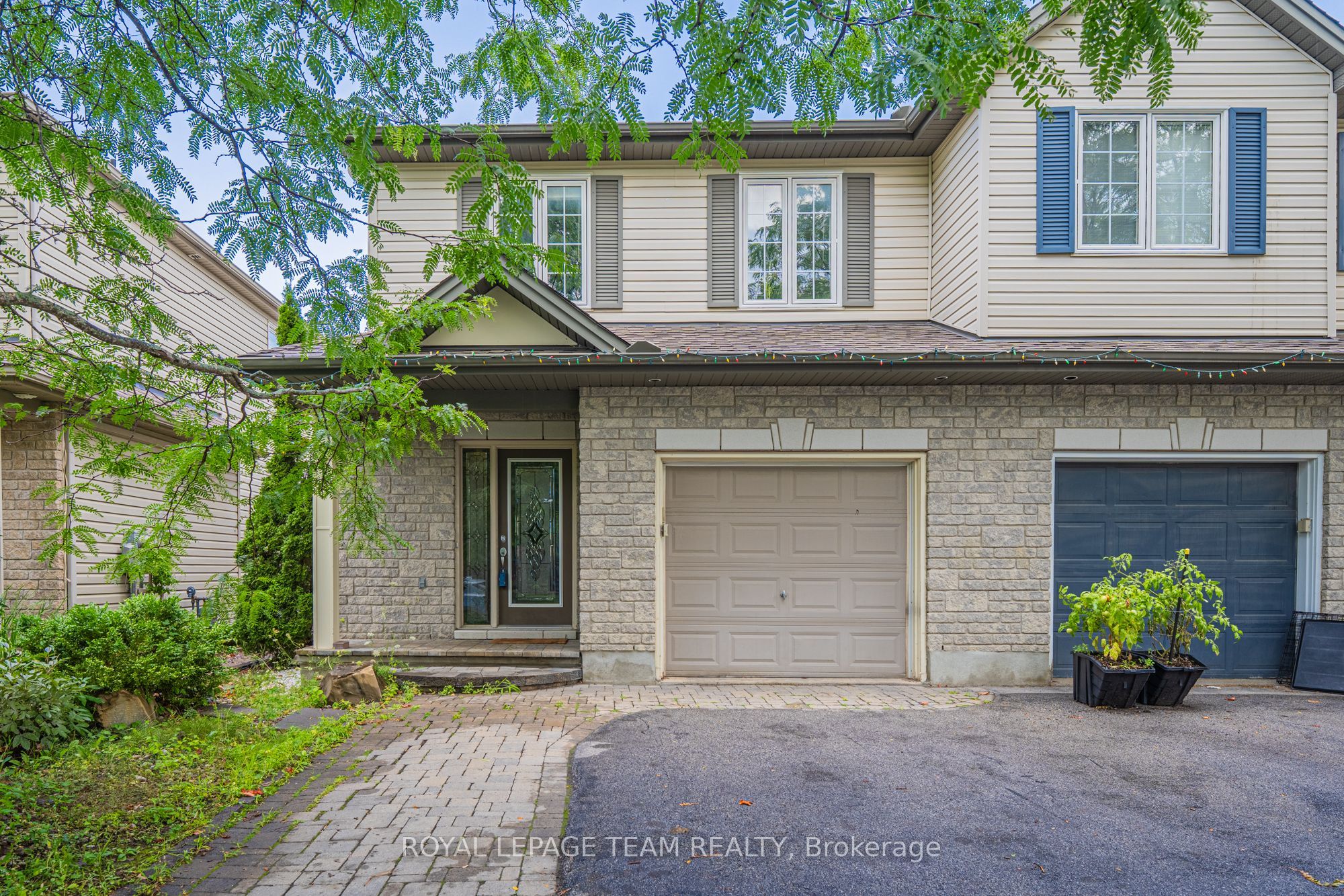 216 Horseshoe Crescent, Stittsville - Munster - Richmond, ON K2S 0B8 photo 2