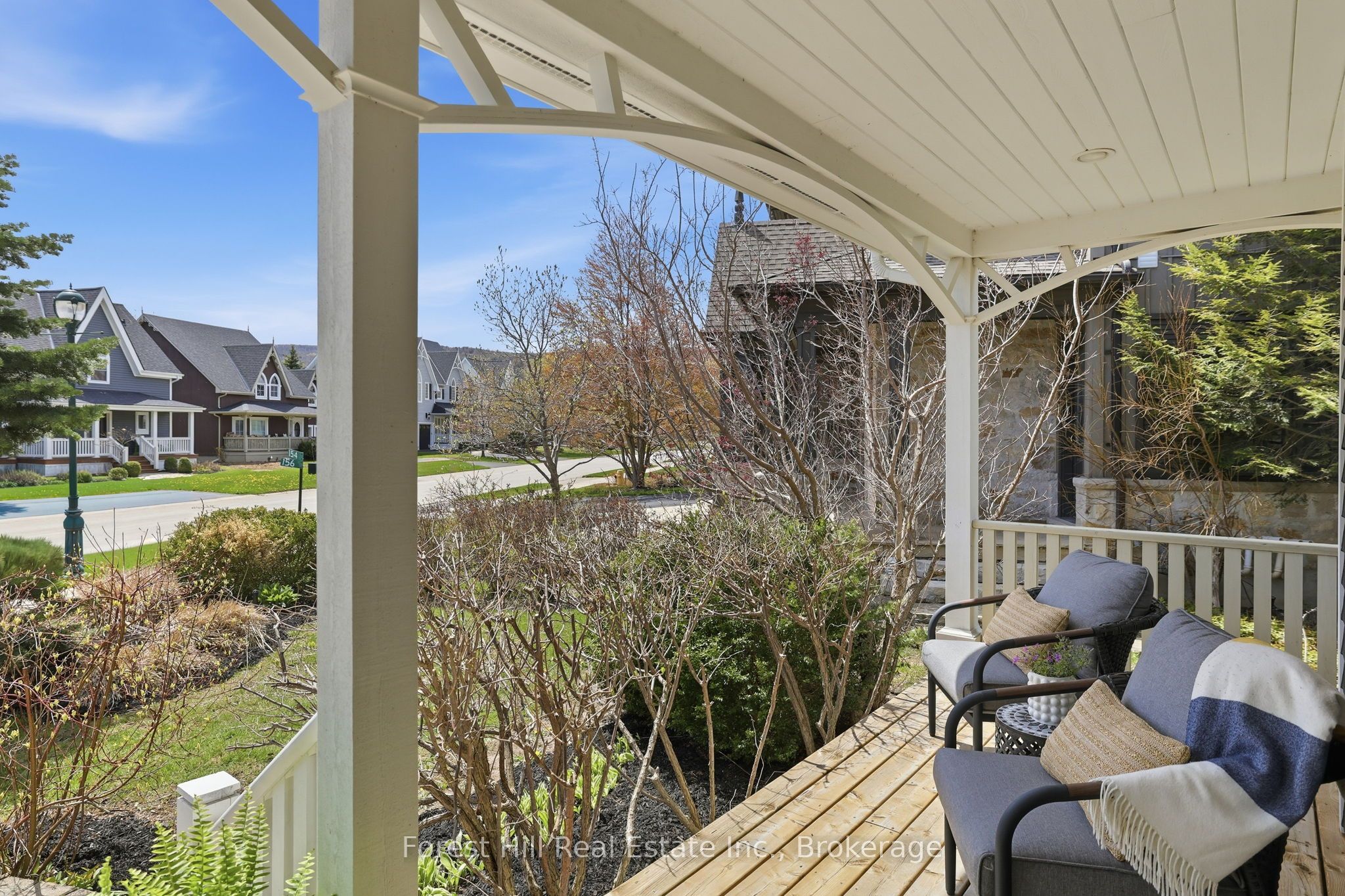 156 Snowbridge Way, Blue Mountains, ON L9Y 0V1 photo 3