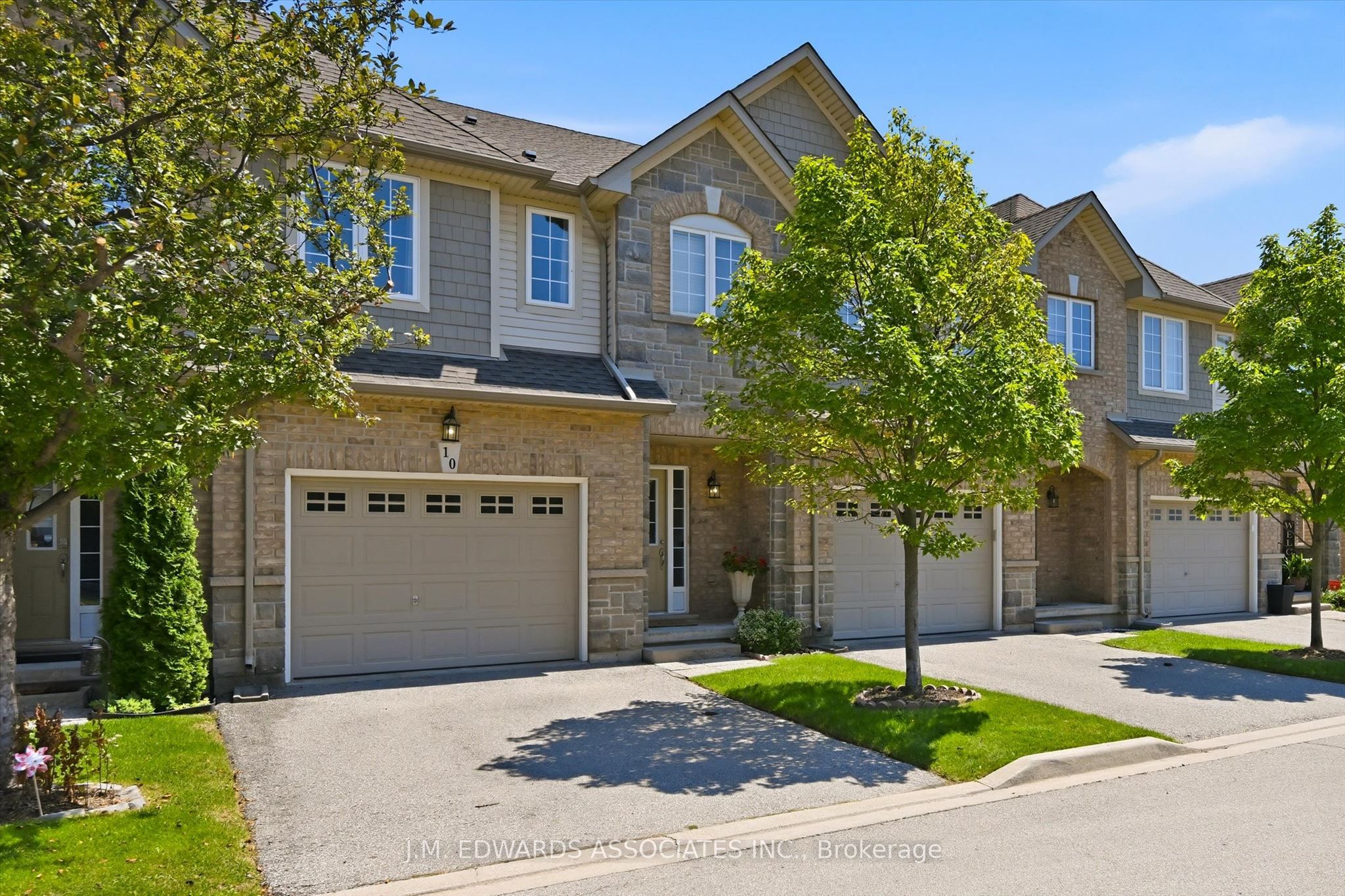 40 Dartmouth Gate 10, Hamilton, ON L8E 0C4