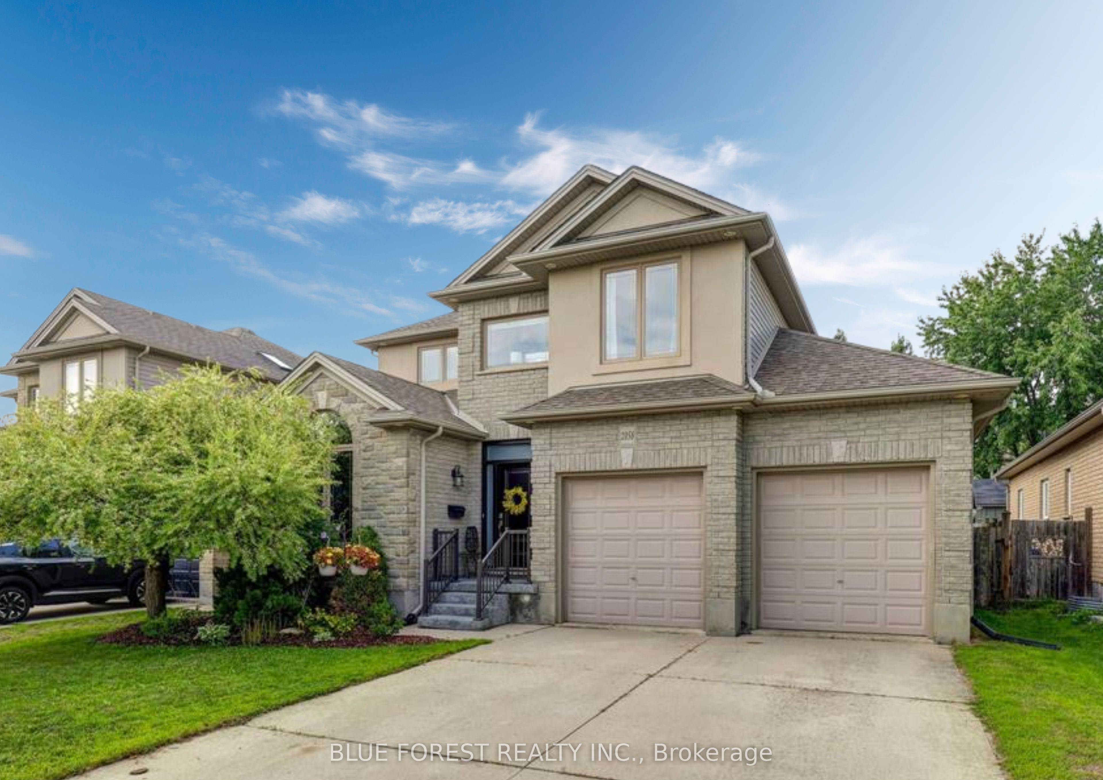 2058 WESTPOINT Heights, London South, ON N6P 0A3