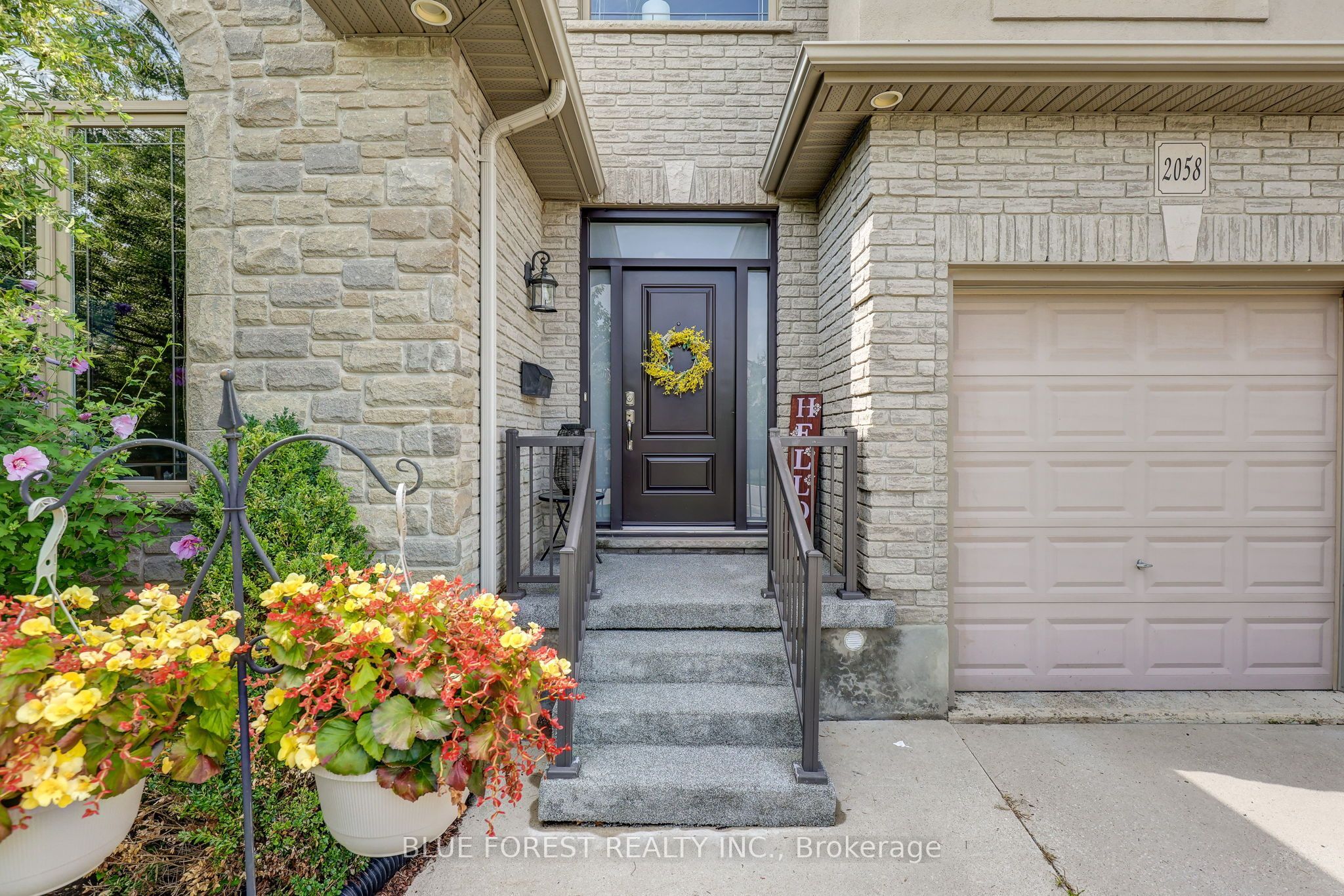 2058 WESTPOINT Heights, London South, ON N6P 0A3 photo 3
