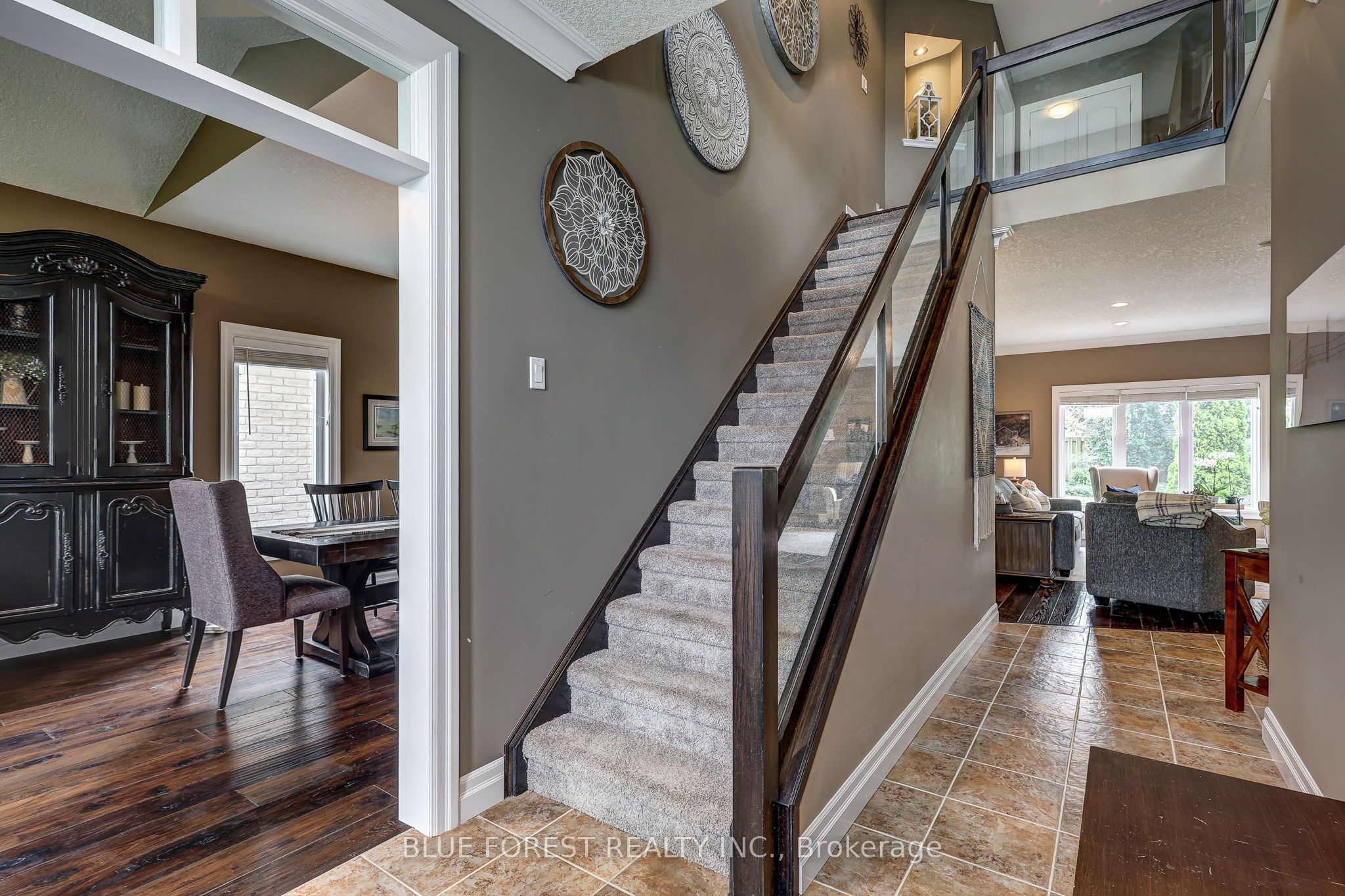 2058 WESTPOINT Heights, London South, ON N6P 0A3 photo 5