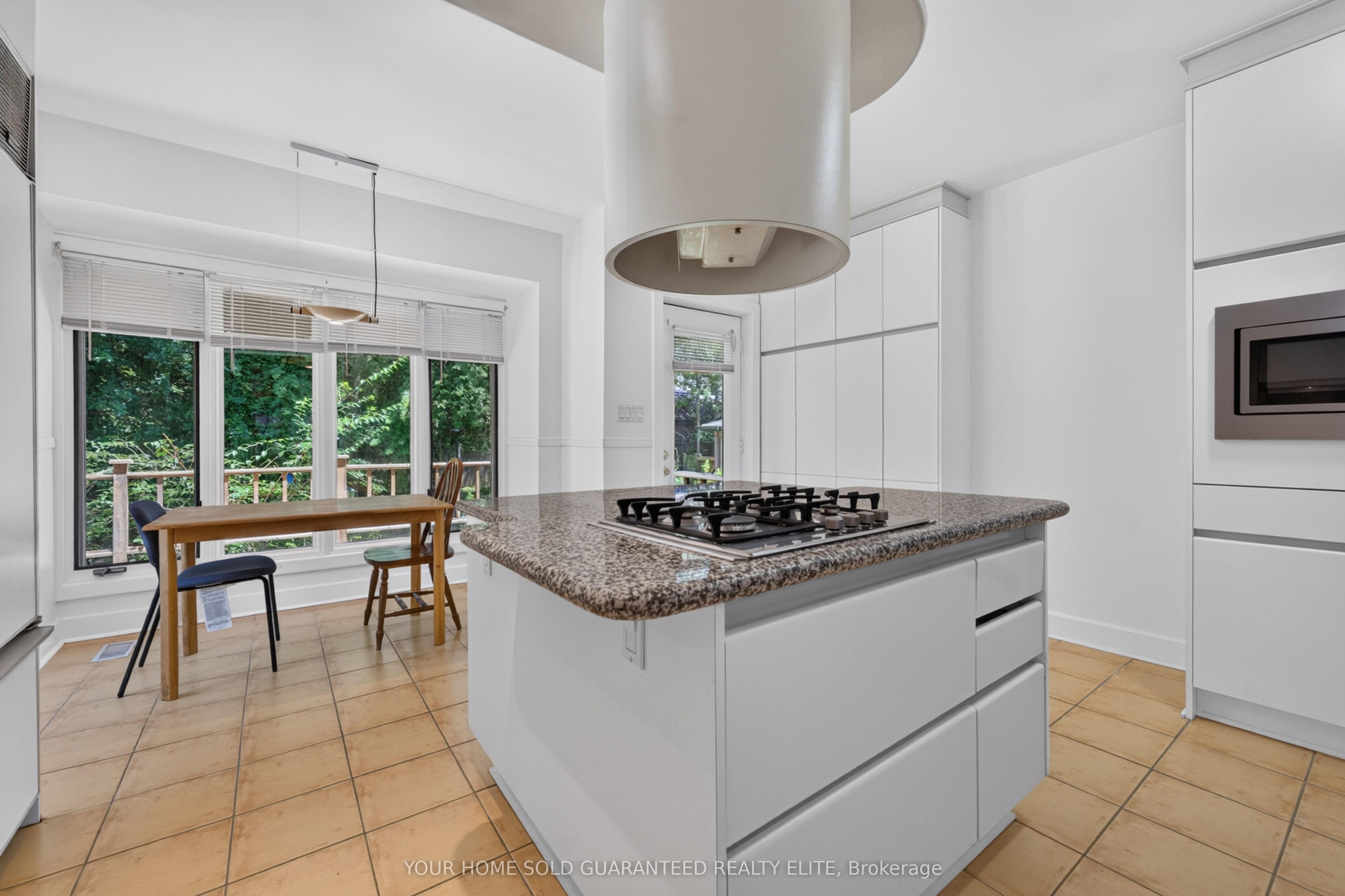 4 Forsyth Avenue N, Hamilton, ON L8S 4E1 photo 5