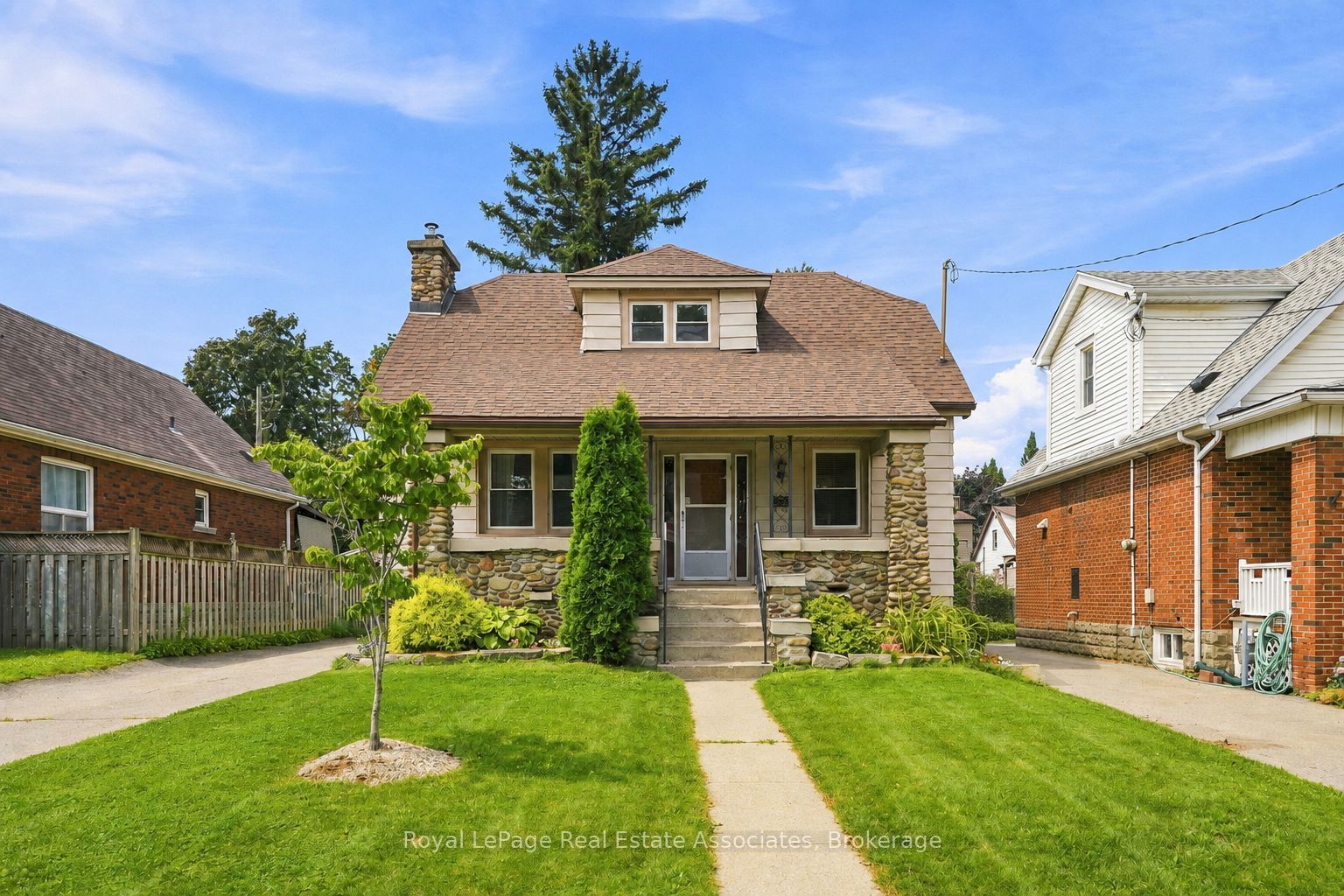 96 Huxley Avenue S, Hamilton, ON L8K 2P8