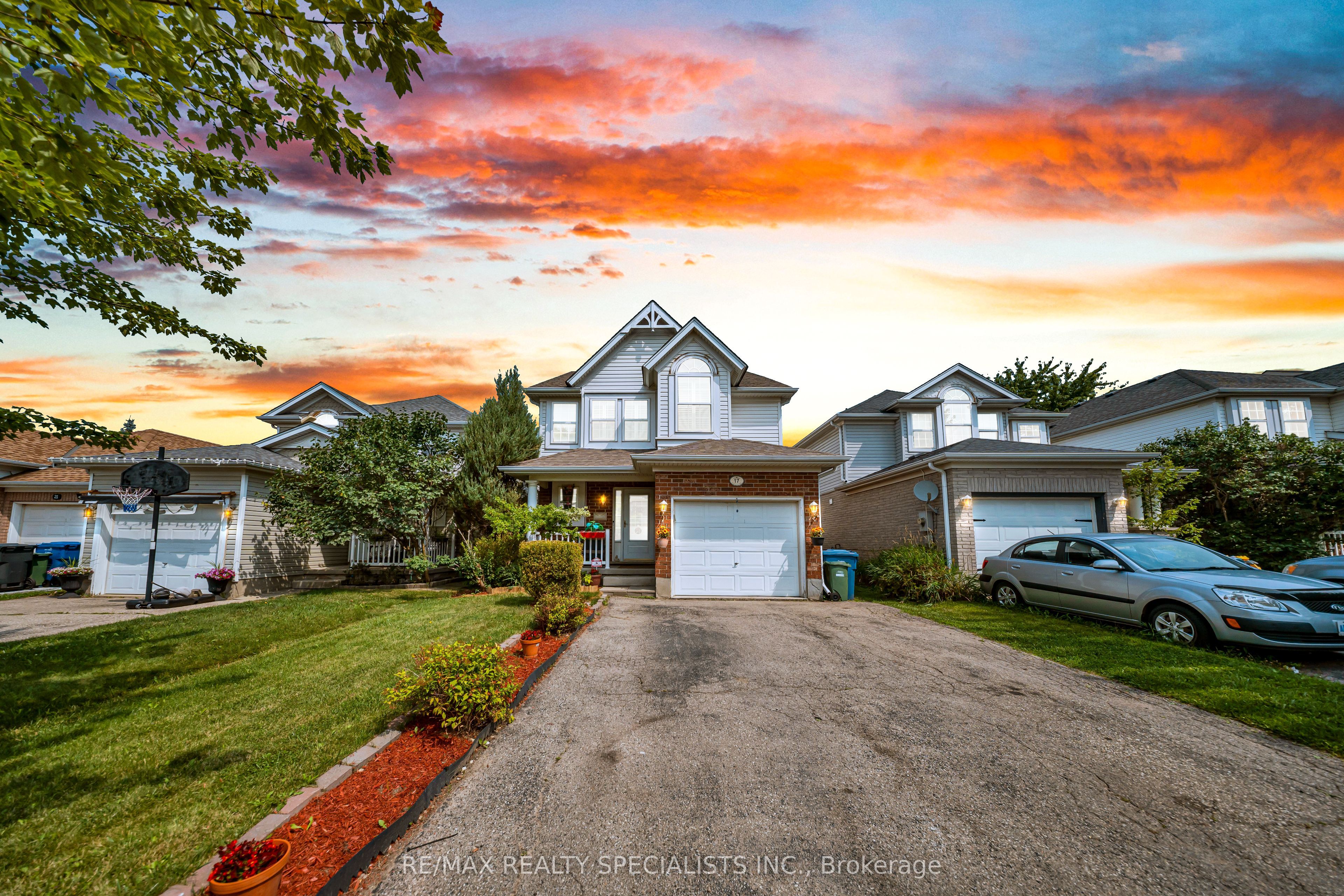 17 Buckthorn Crescent W, Guelph, ON N1E 7C3