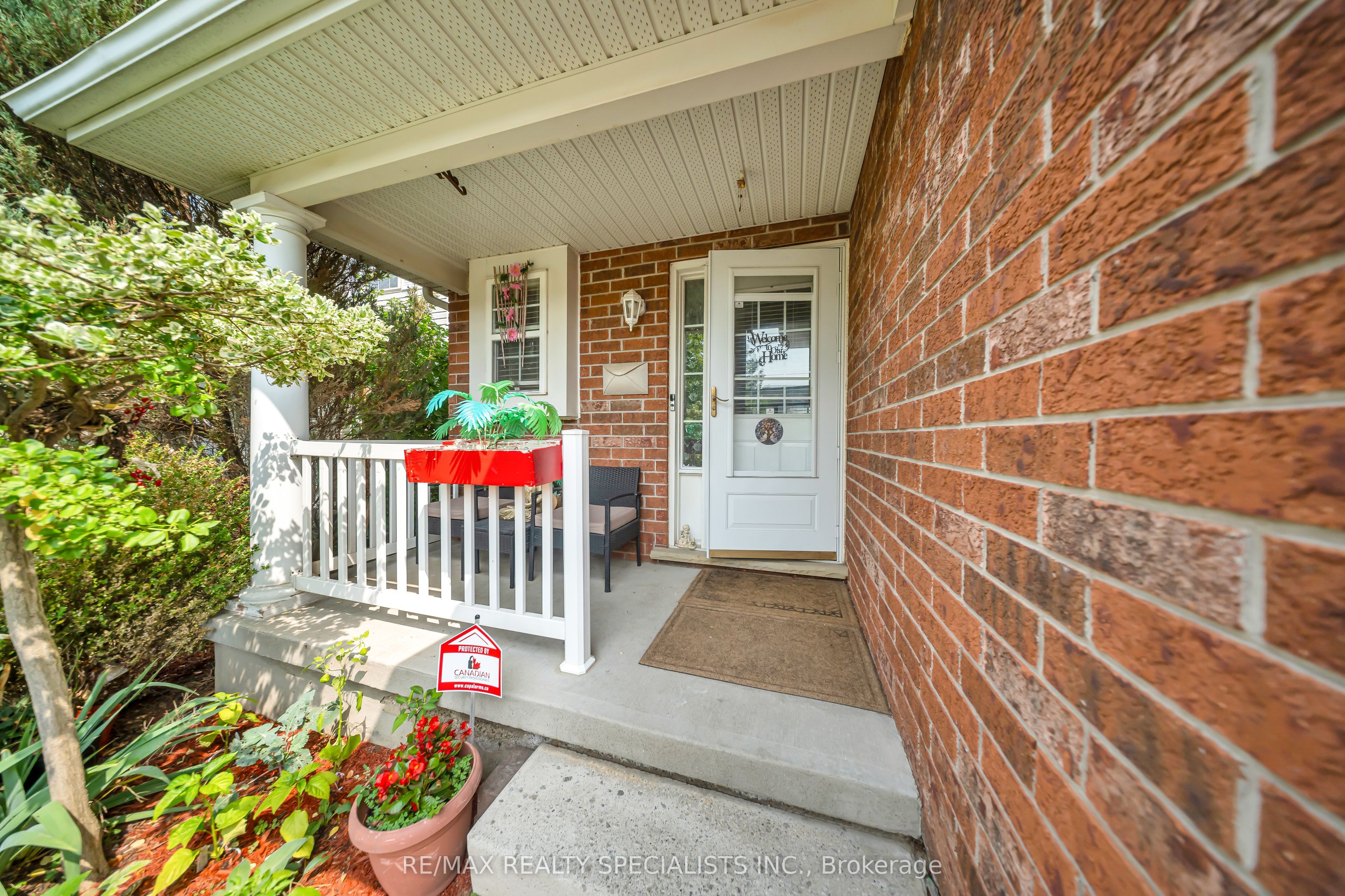 17 Buckthorn Crescent W, Guelph, ON N1E 7C3 photo 4