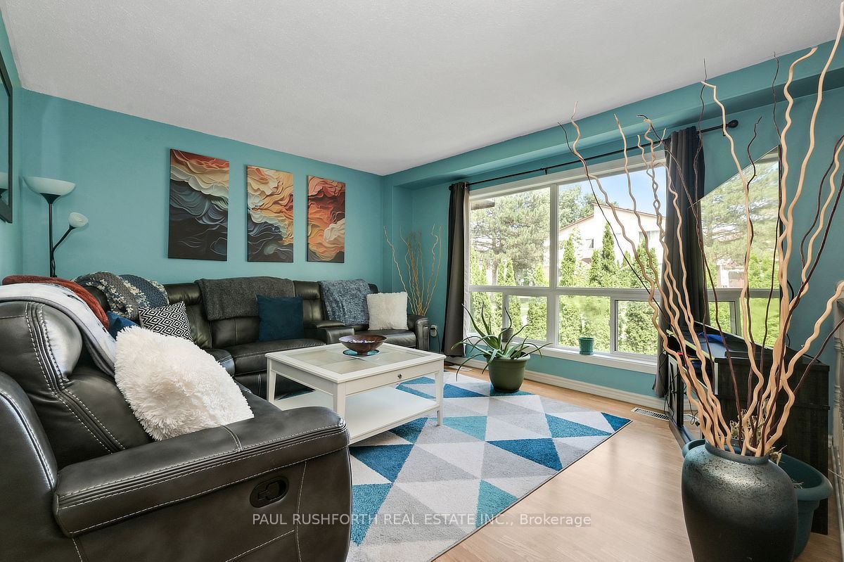 5 Sonnet Crescent D, Bells Corners and South to Fallowfield, ON K2H 8W8 photo 5