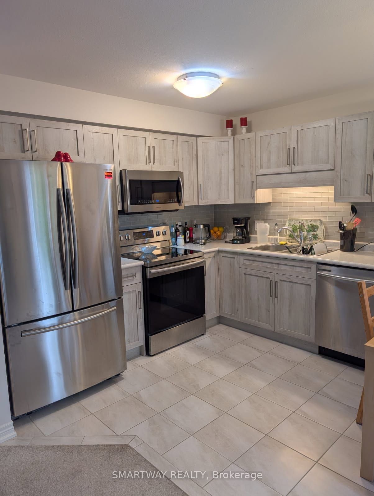 48 Haney Drive, Thorold, ON L2V 0G5 photo 5