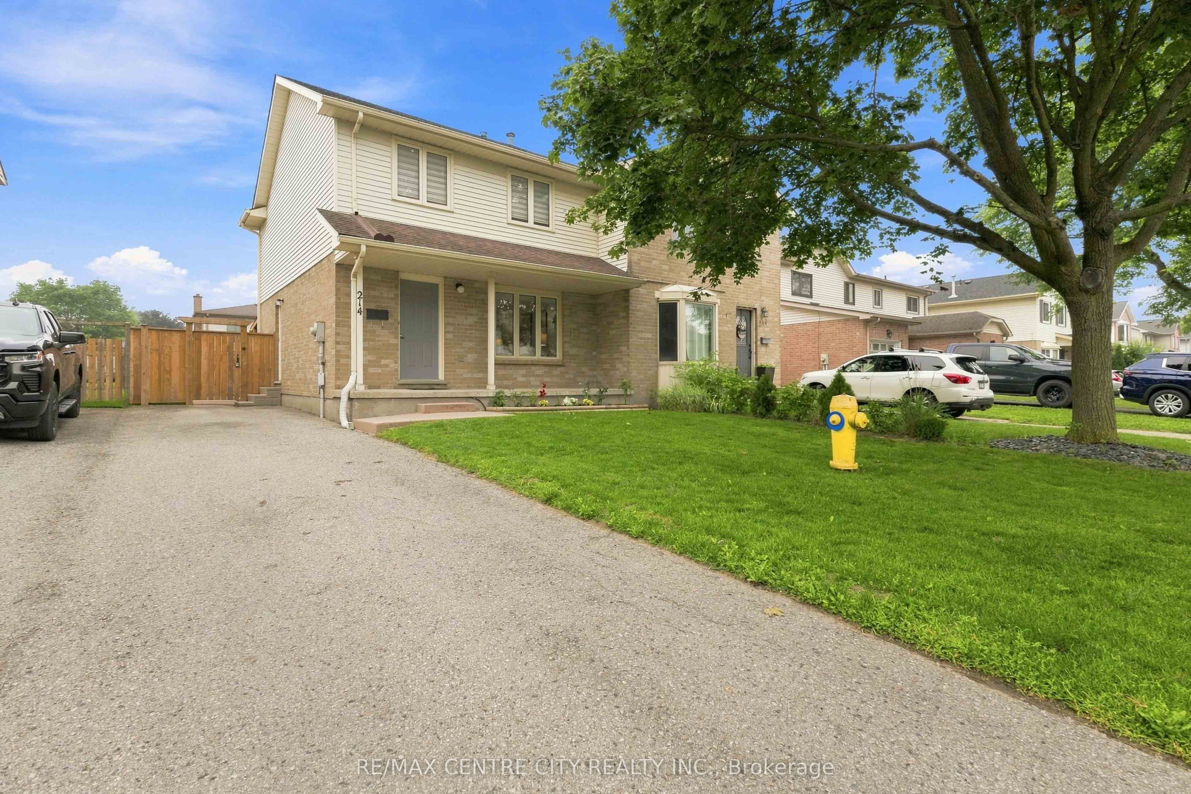 214 Martinet Avenue, London East, ON N5V 4K2 photo 2