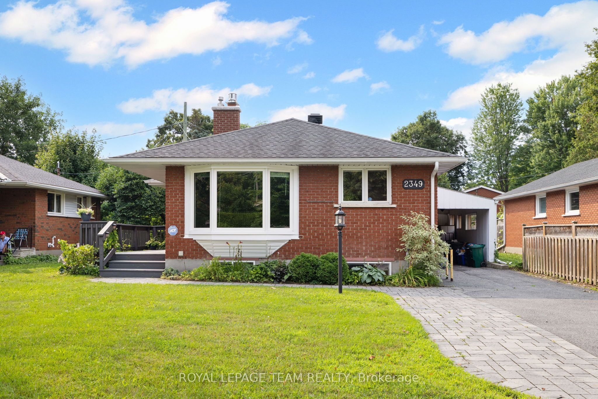 2349 Edwin Crescent, Parkway Park - Queensway Terrace S and Area, ON K2C 1H8