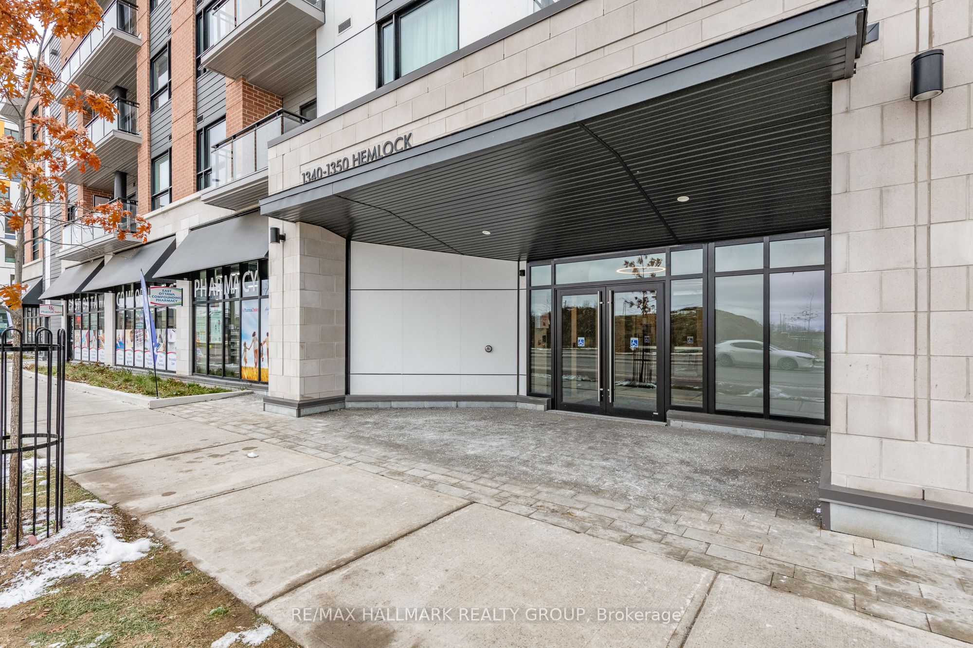 1350 Hemlock Road 404, Manor Park - Cardinal Glen and Area, ON K1K 5C2