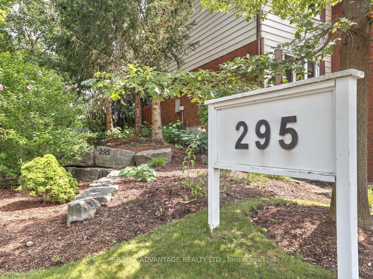 295 Wilkins Street 43, London South, ON N6C 5C1 photo 3