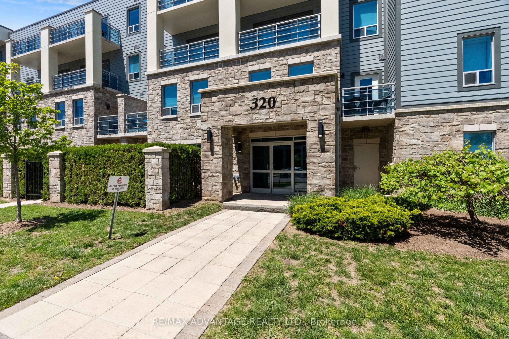 320 Sugarcreek Trail 109, London North, ON N6H 0G3
