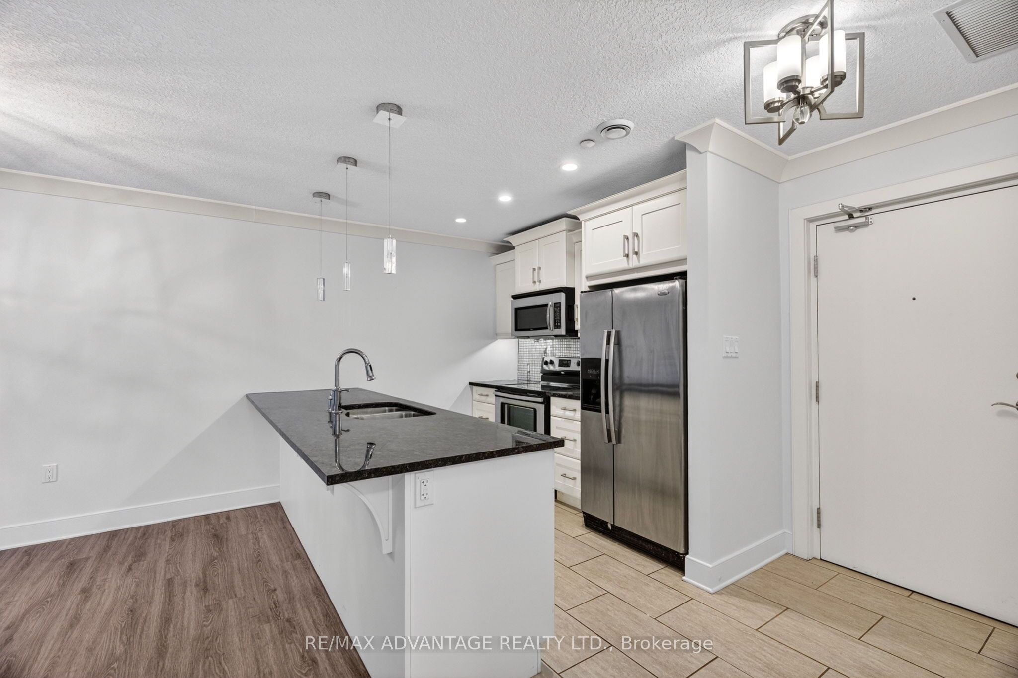 320 Sugarcreek Trail 109, London North, ON N6H 0G3 photo 4
