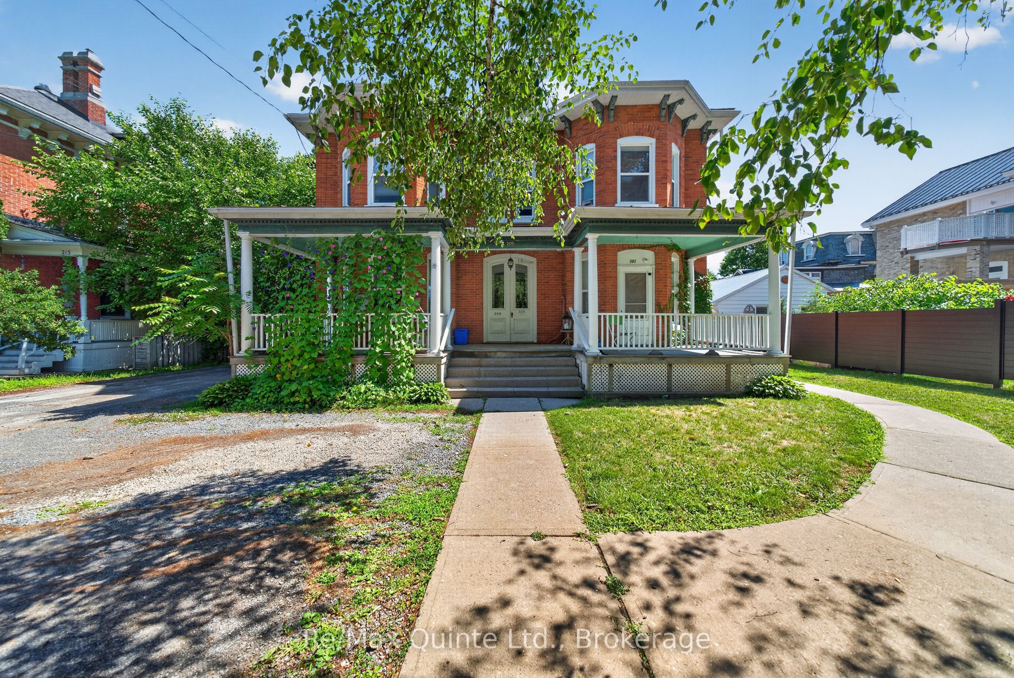 205 Charles Street, Belleville, ON K8N 3M3