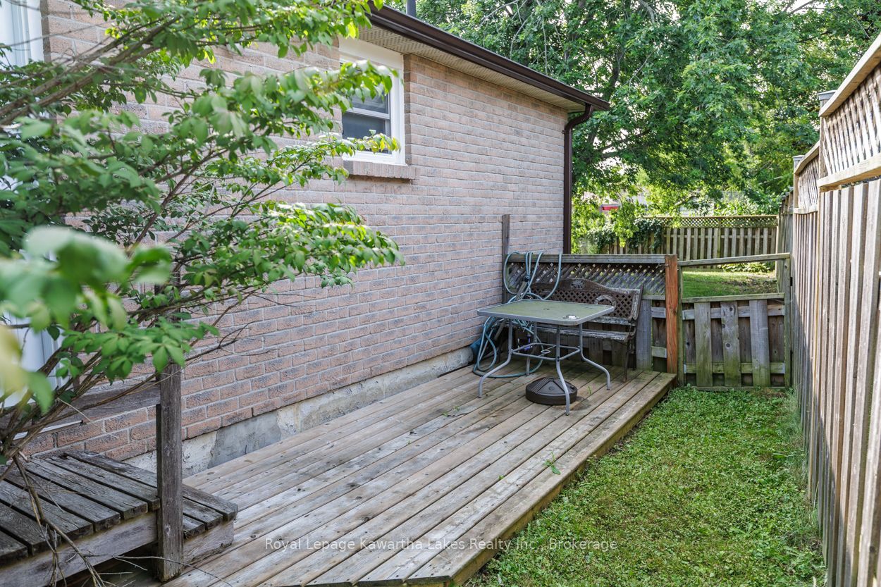 45 Sinclair Street, Kawartha Lakes, ON K9V 5L6 photo 3