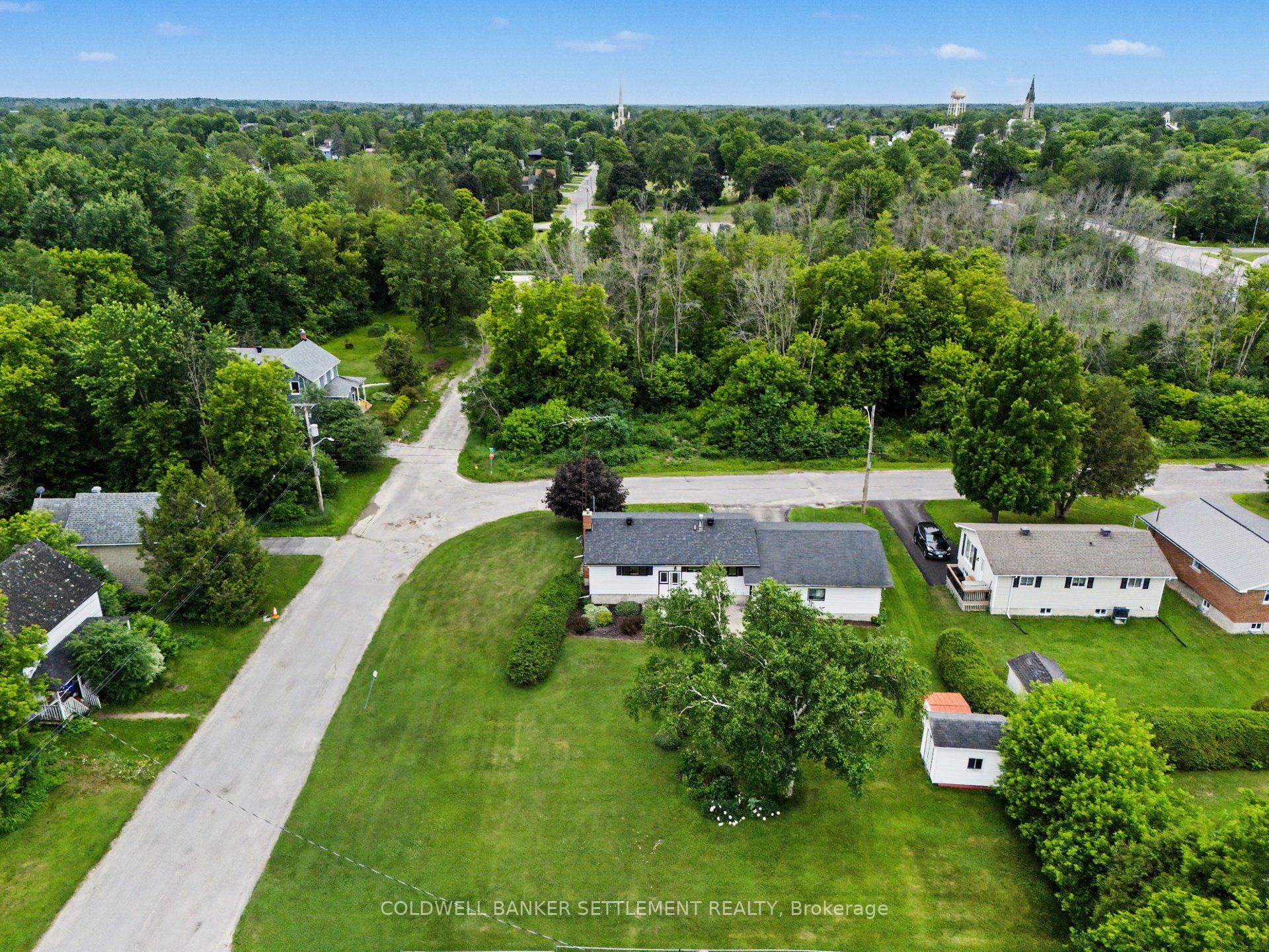 14 Baynes Street, Perth, ON K7H 1R1 photo 3