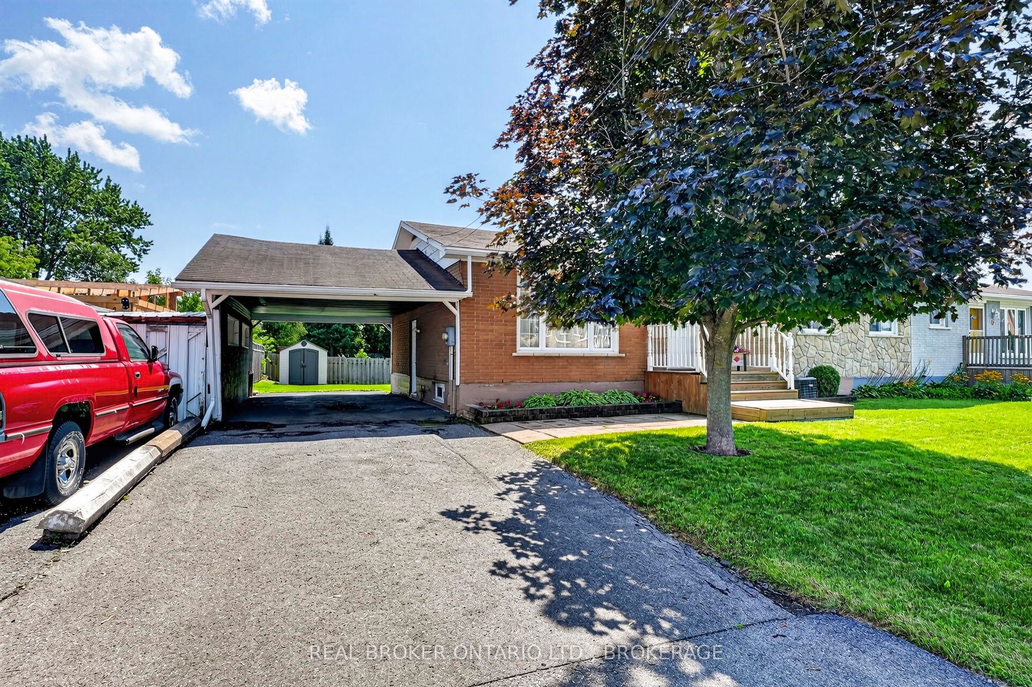 40 McKenzie Street W, Cornwall, ON K6K 1J1 photo 2