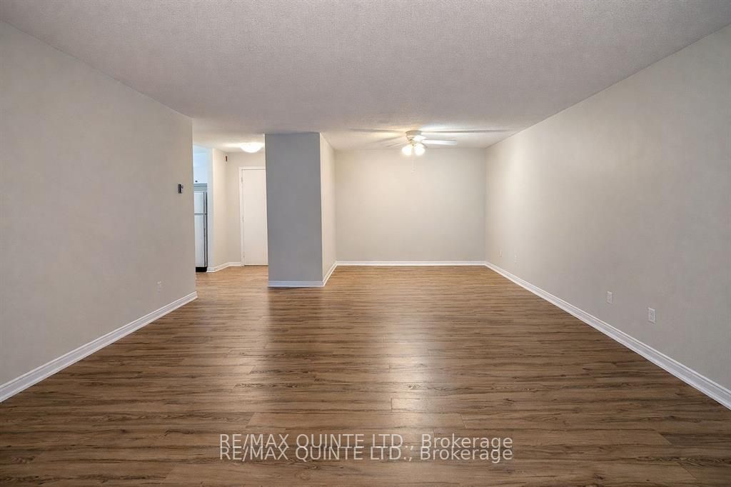 151 Industrial Boulevard 18, Greater Napanee, ON K7R 3Y4 photo 3