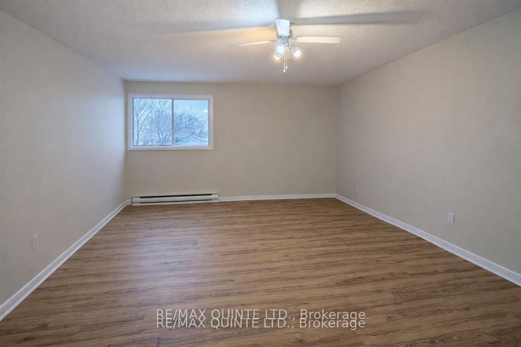 151 Industrial Boulevard 18, Greater Napanee, ON K7R 3Y4 photo 5