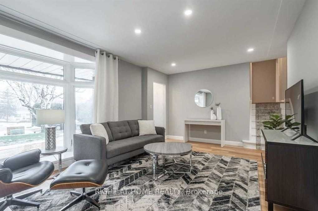 530 Lynda Lane, Hamilton, ON L9G 2P6 photo 2
