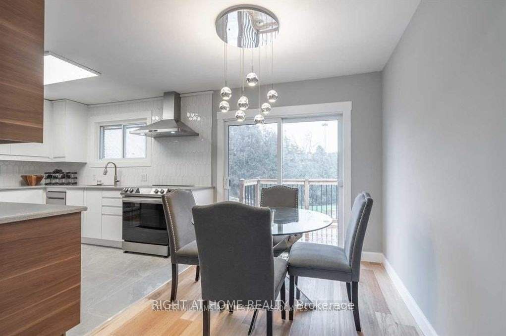 530 Lynda Lane, Hamilton, ON L9G 2P6 photo 3