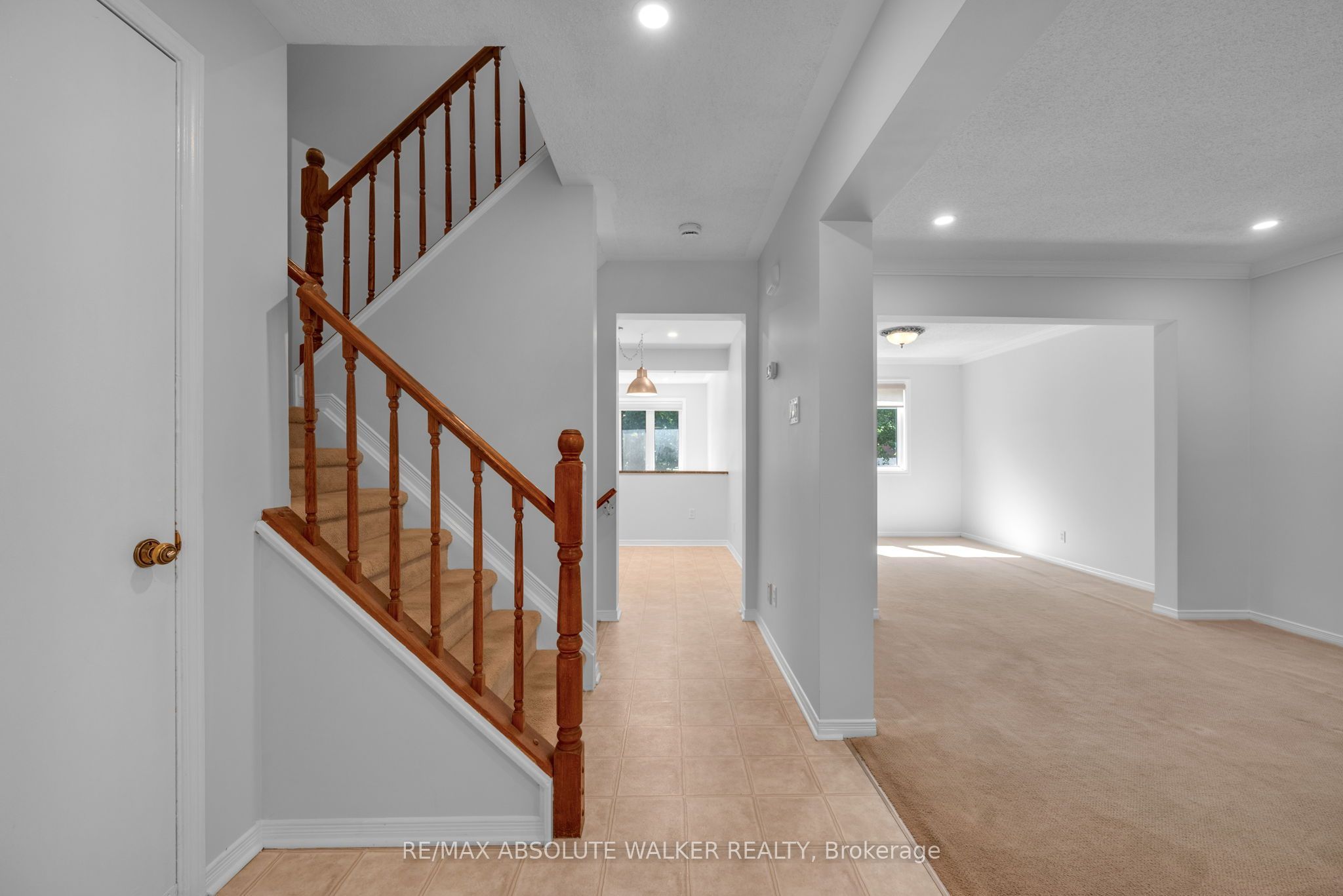 65 Halley Street, Barrhaven, ON K2J 3W3 photo 3