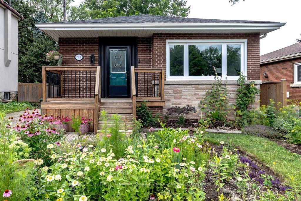 780 Garth Street, Hamilton, ON L9C 4K4
