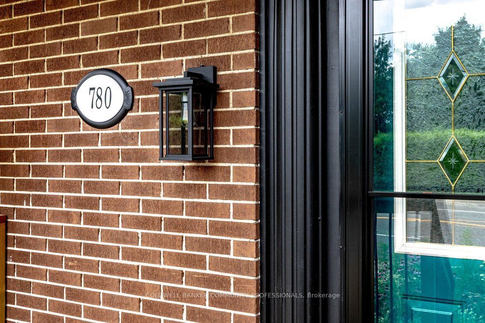 780 Garth Street, Hamilton, ON L9C 4K4 photo 2