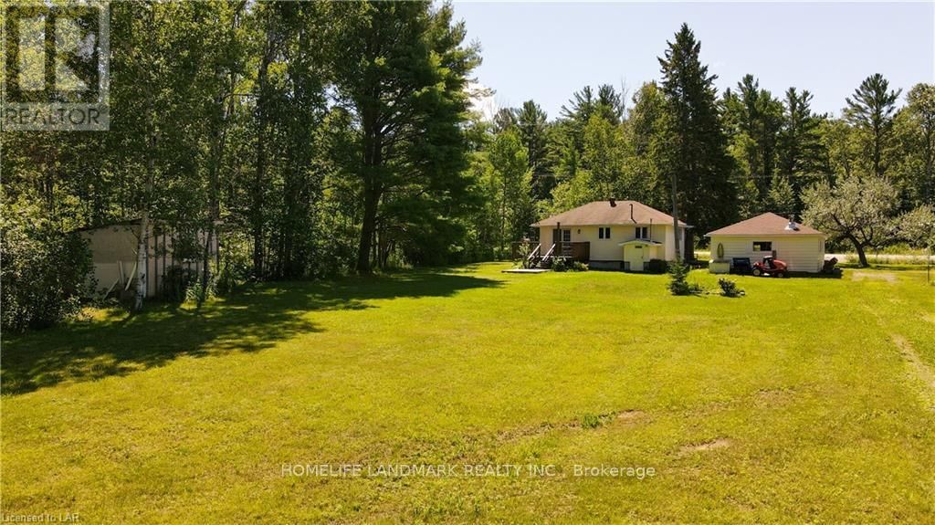 1137 118 Highway, Bracebridge, ON P1L 0K3 photo 2