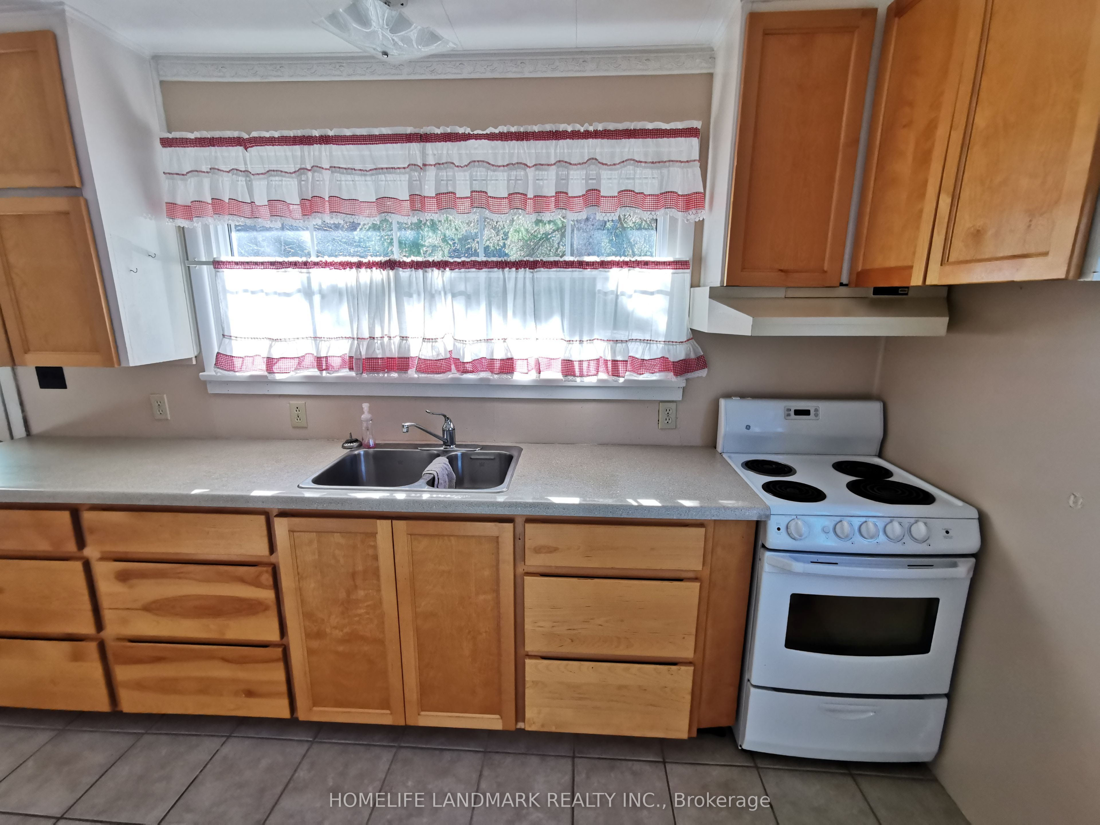 1137 118 Highway, Bracebridge, ON P1L 0K3 photo 3