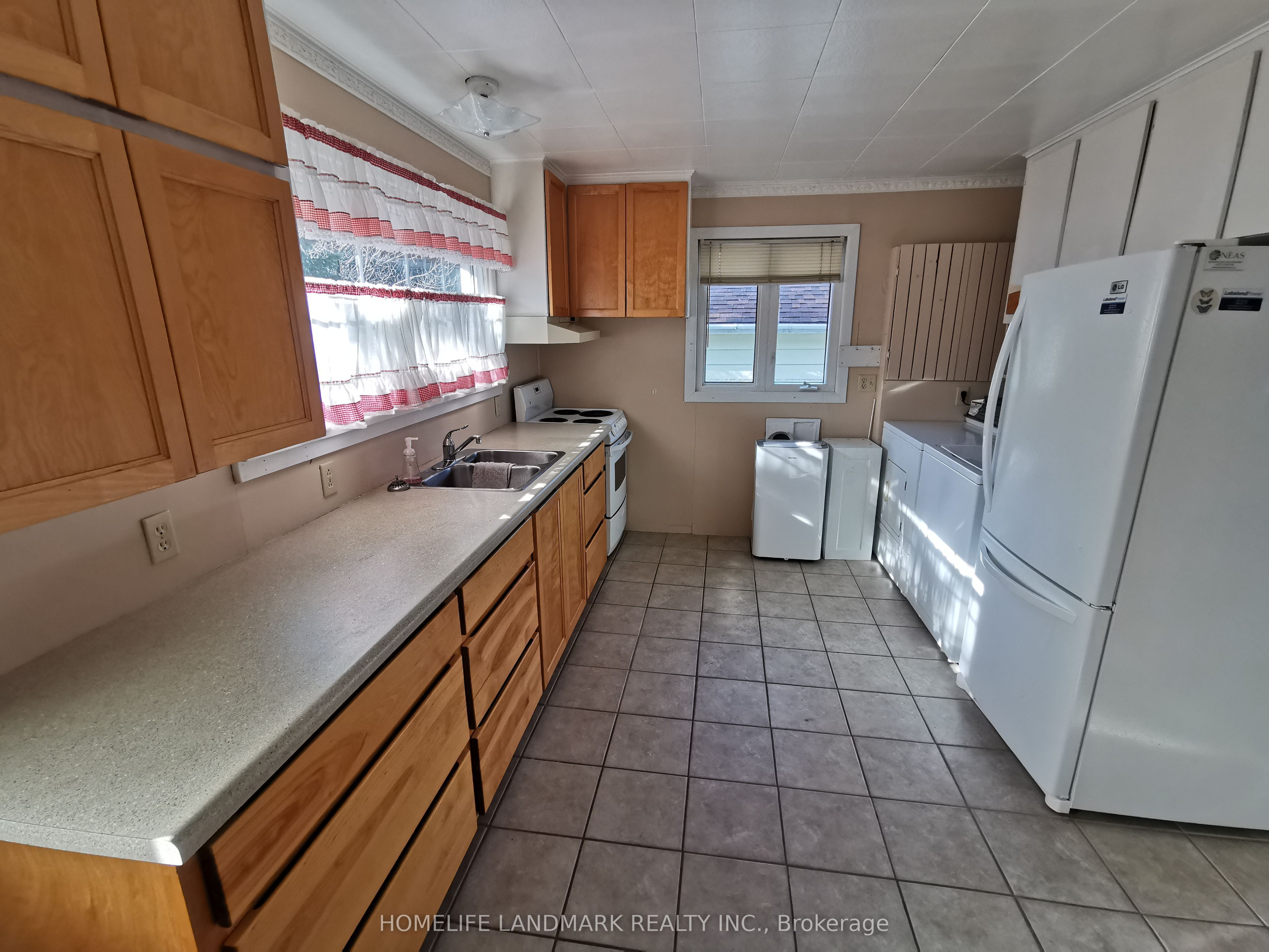 1137 118 Highway, Bracebridge, ON P1L 0K3 photo 4