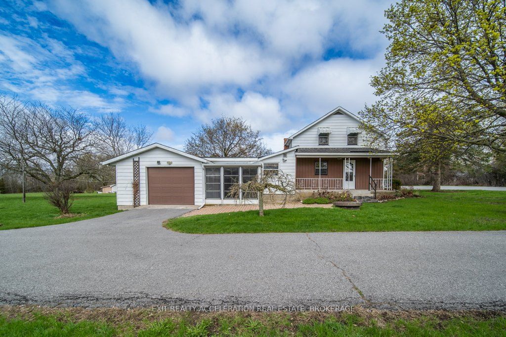 302 Old Hamburg Road, Greater Napanee, ON K7R 3K6 photo 3