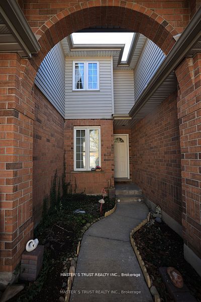 784 Gordon Street 6, Guelph, ON N1G 5C8 photo 2