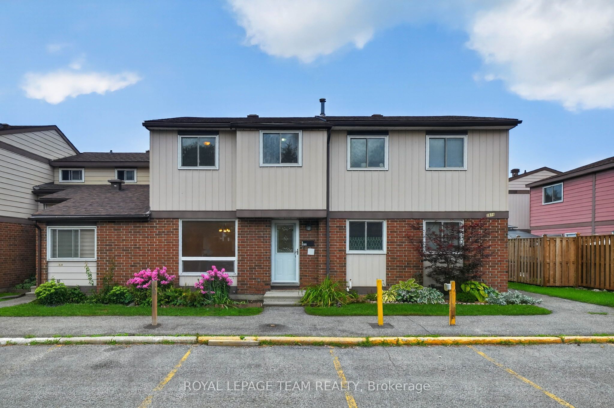 1918 Belmore Lane 13, Blackburn Hamlet, ON K1B 4Z8