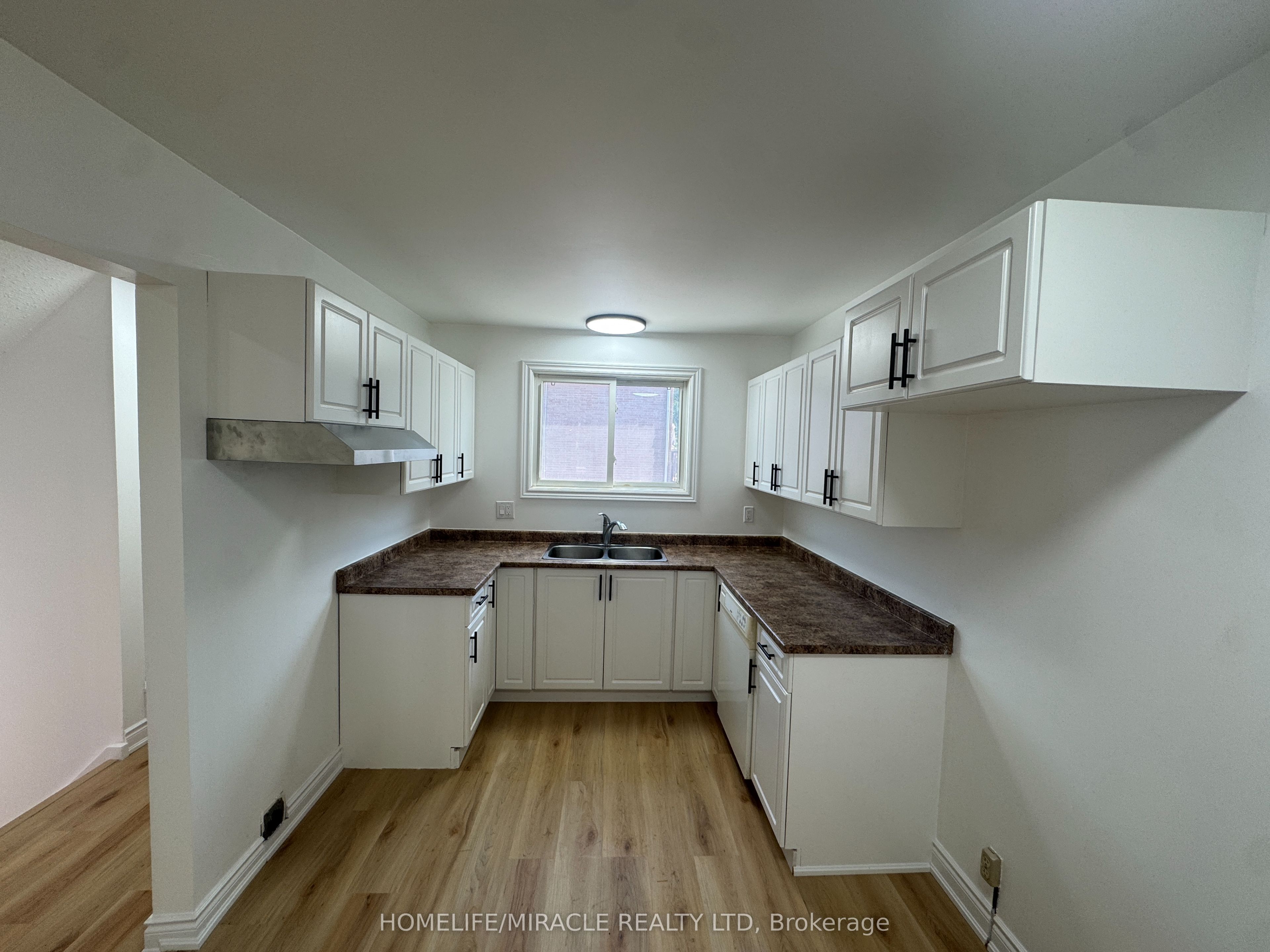 893 Lakeshore Drive 6, North Bay, ON P1A 2H1 photo 4